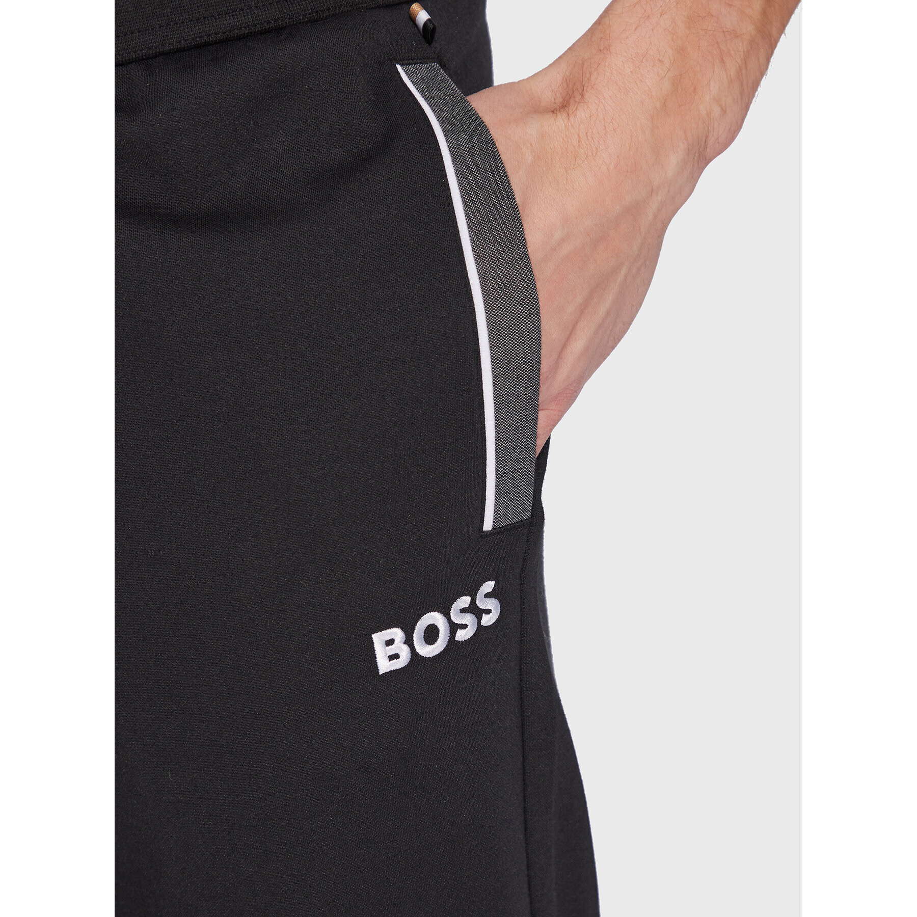 Boss Pantaloni trening 50480536 Negru Regular Fit - Pled.ro