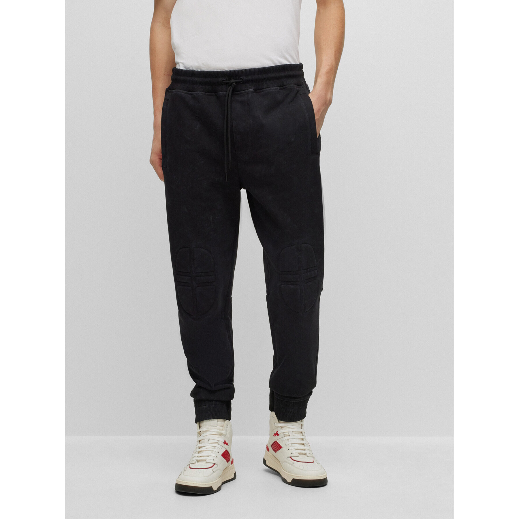 Boss Pantaloni trening 50495288 Negru Relaxed Fit - Pled.ro