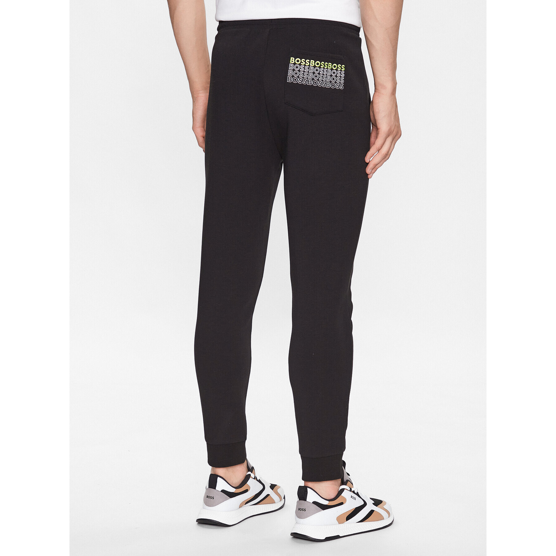 Boss Pantaloni trening 50497194 Negru Regular Fit - Pled.ro