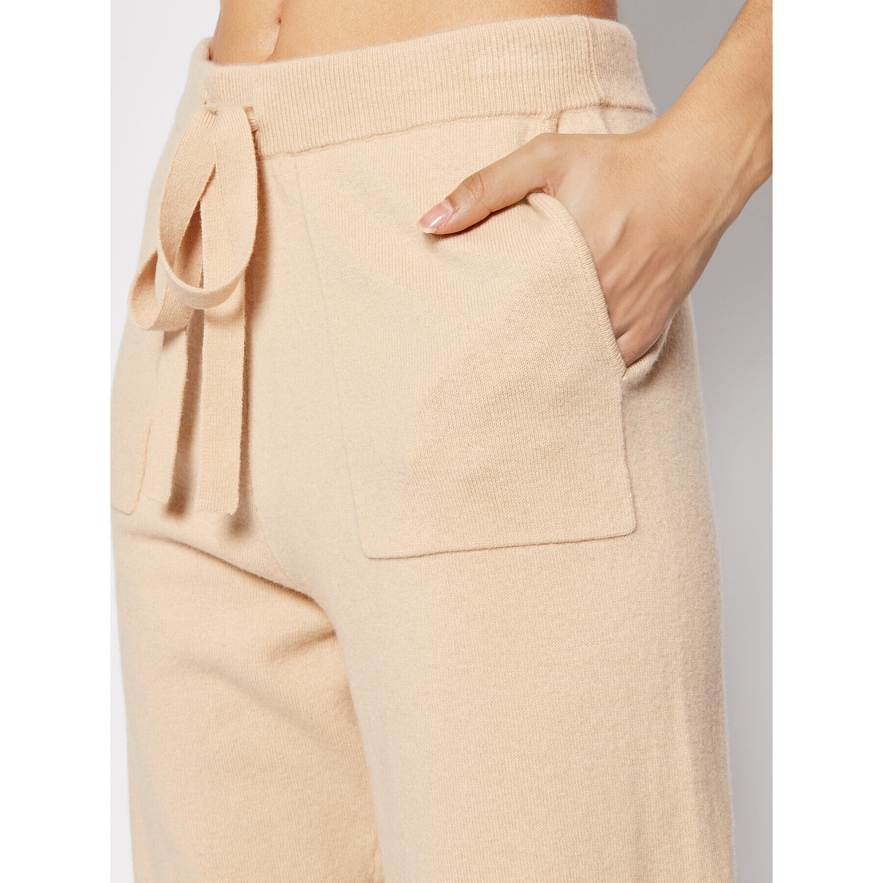 Boss Pantaloni trening C_Faydell_So 50463941 Bej Relaxed Fit - Pled.ro