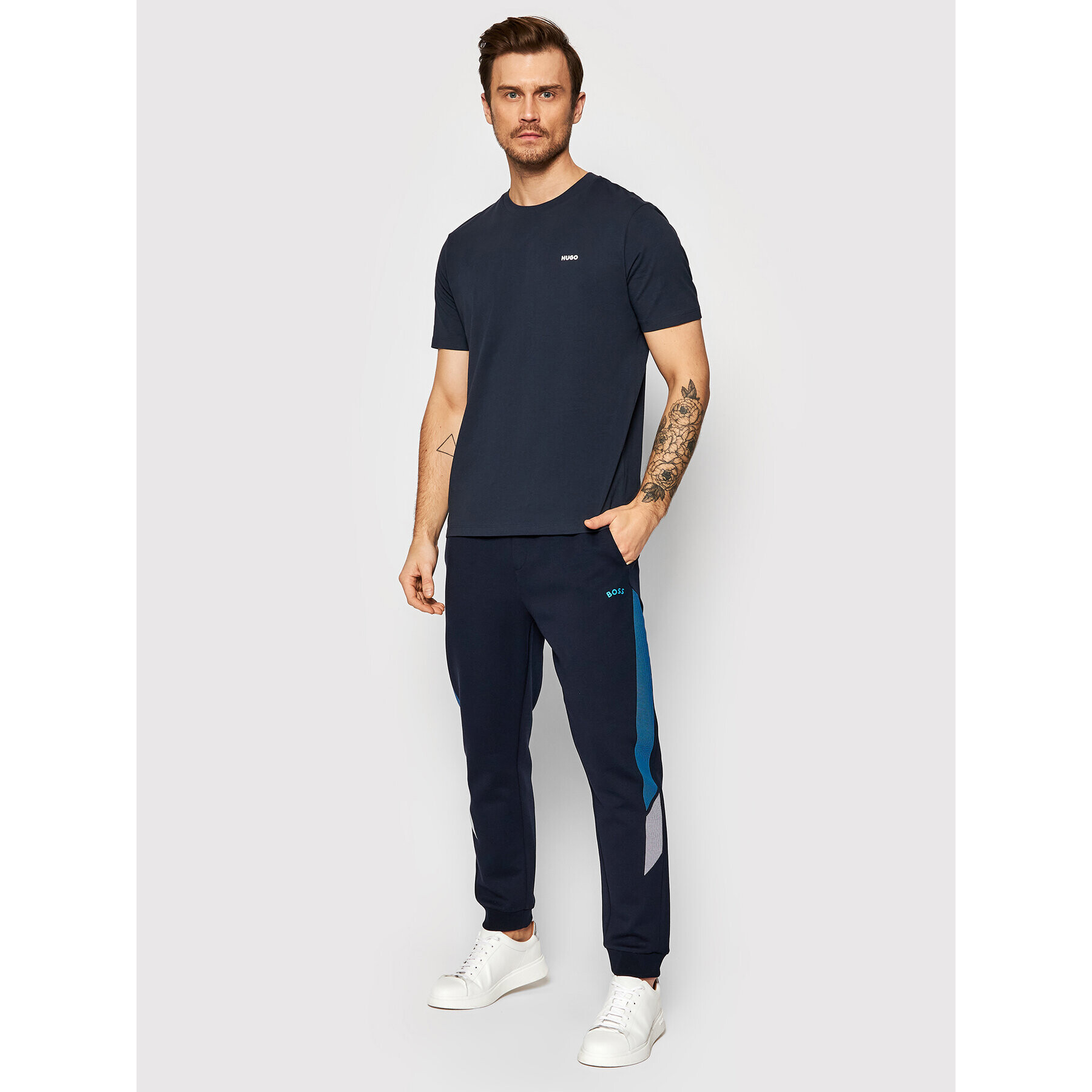 Boss Pantaloni trening Hadiko 2 50474236 Bleumarin Regular Fit - Pled.ro