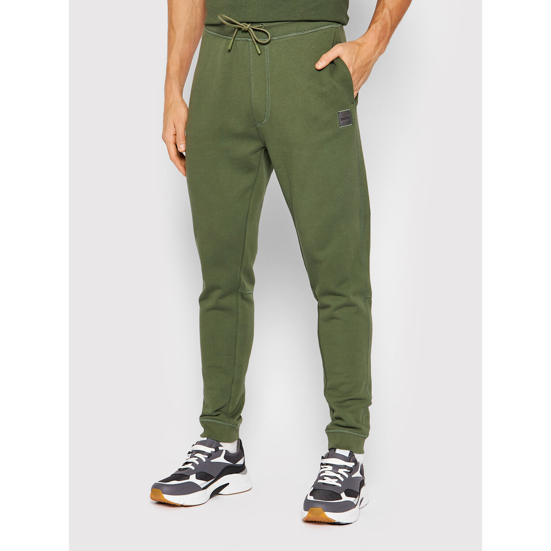 Boss Pantaloni trening Sestart 1 50462790 Verde Regular Fit - Pled.ro