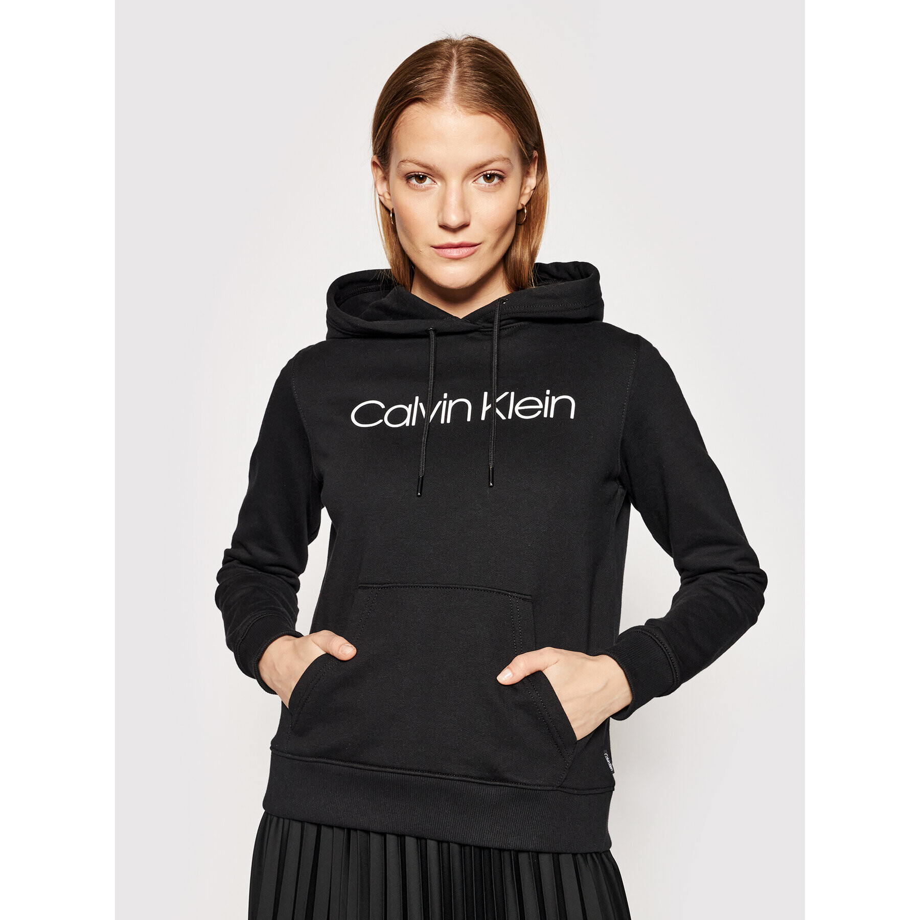 Calvin Klein Bluză Core Logo K20K202687 Negru Regular Fit - Pled.ro