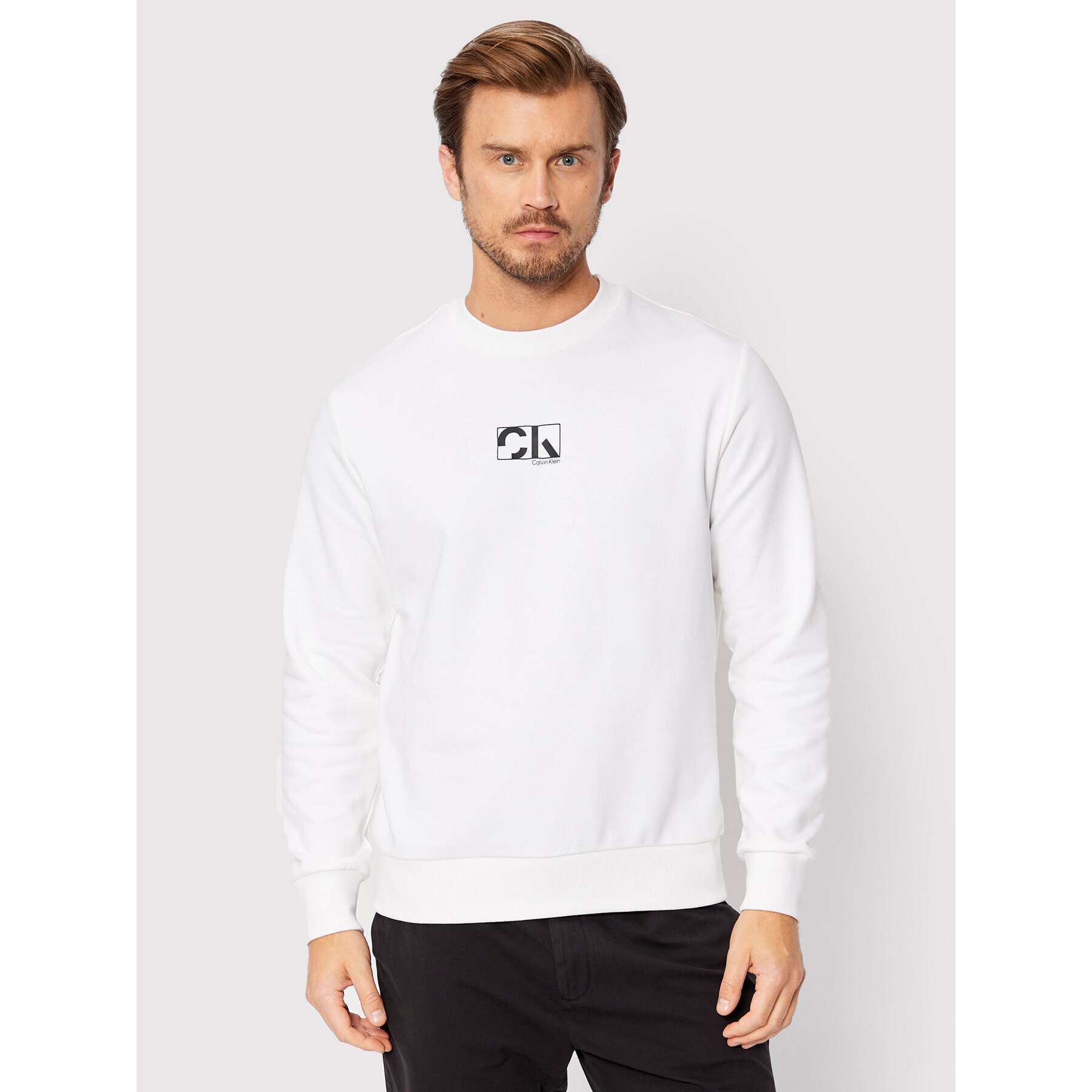 Calvin Klein Bluză Graphic Box Logo K10K109718 Alb Regular Fit - Pled.ro