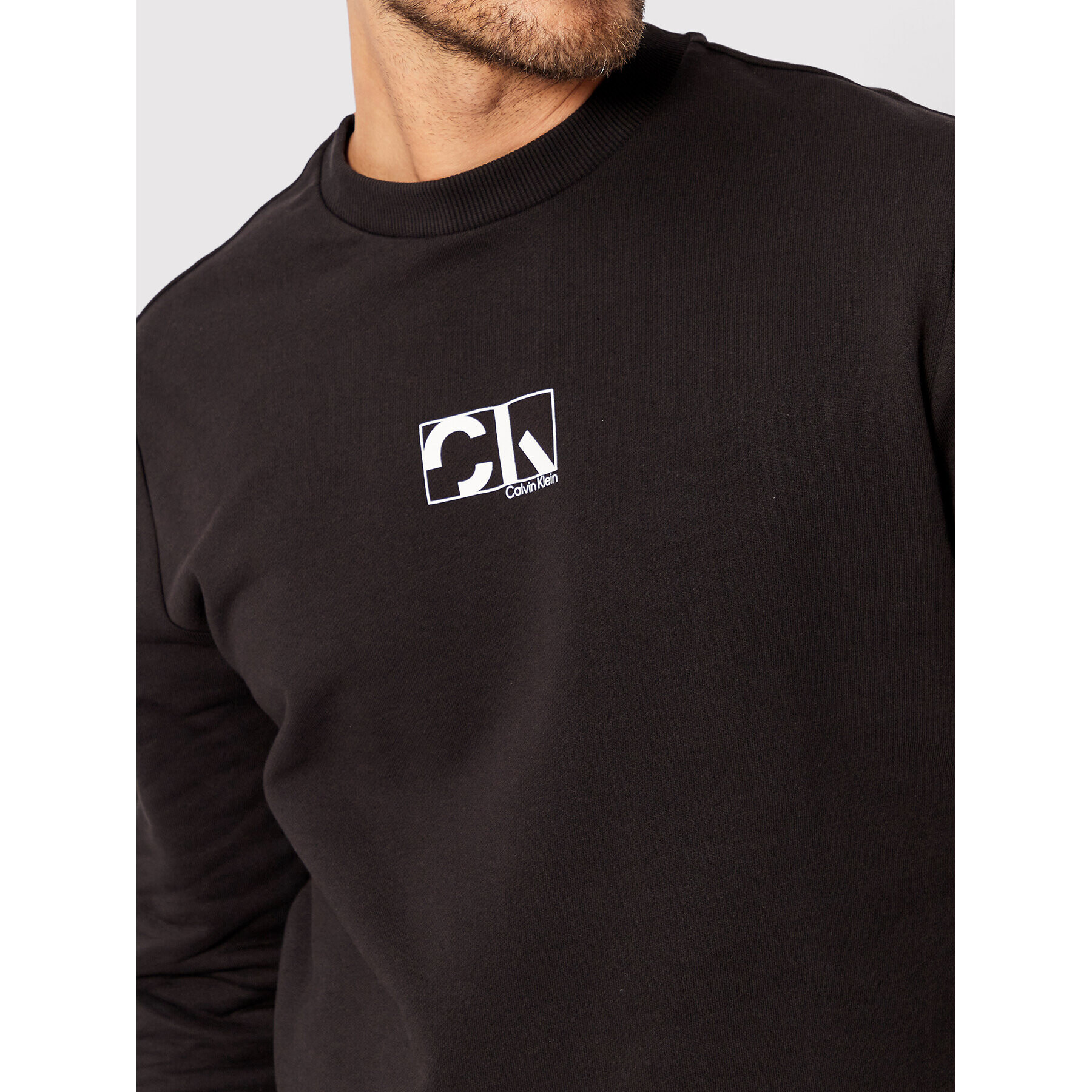 Calvin Klein Bluză Graphic Box Logo K10K109718 Negru Regular Fit - Pled.ro