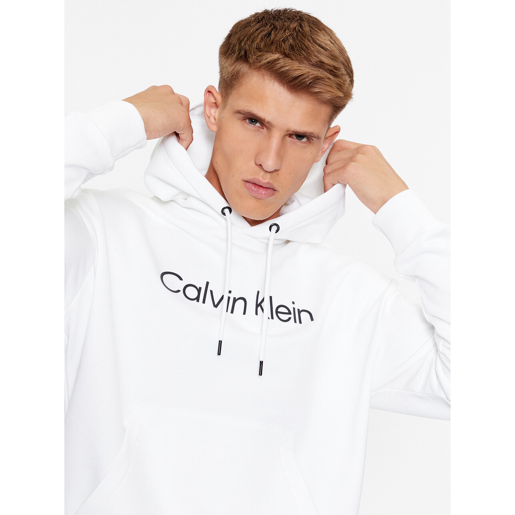 Calvin Klein Bluză Hero K10K111345 Alb Regular Fit - Pled.ro