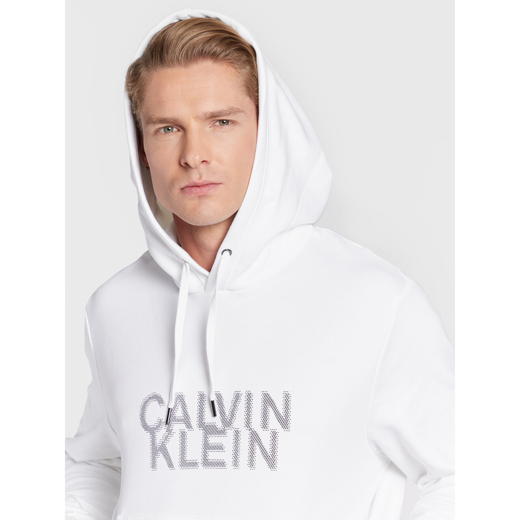 Calvin Klein Bluză Distorted Logo K10K110075 Alb Regular Fit - Pled.ro