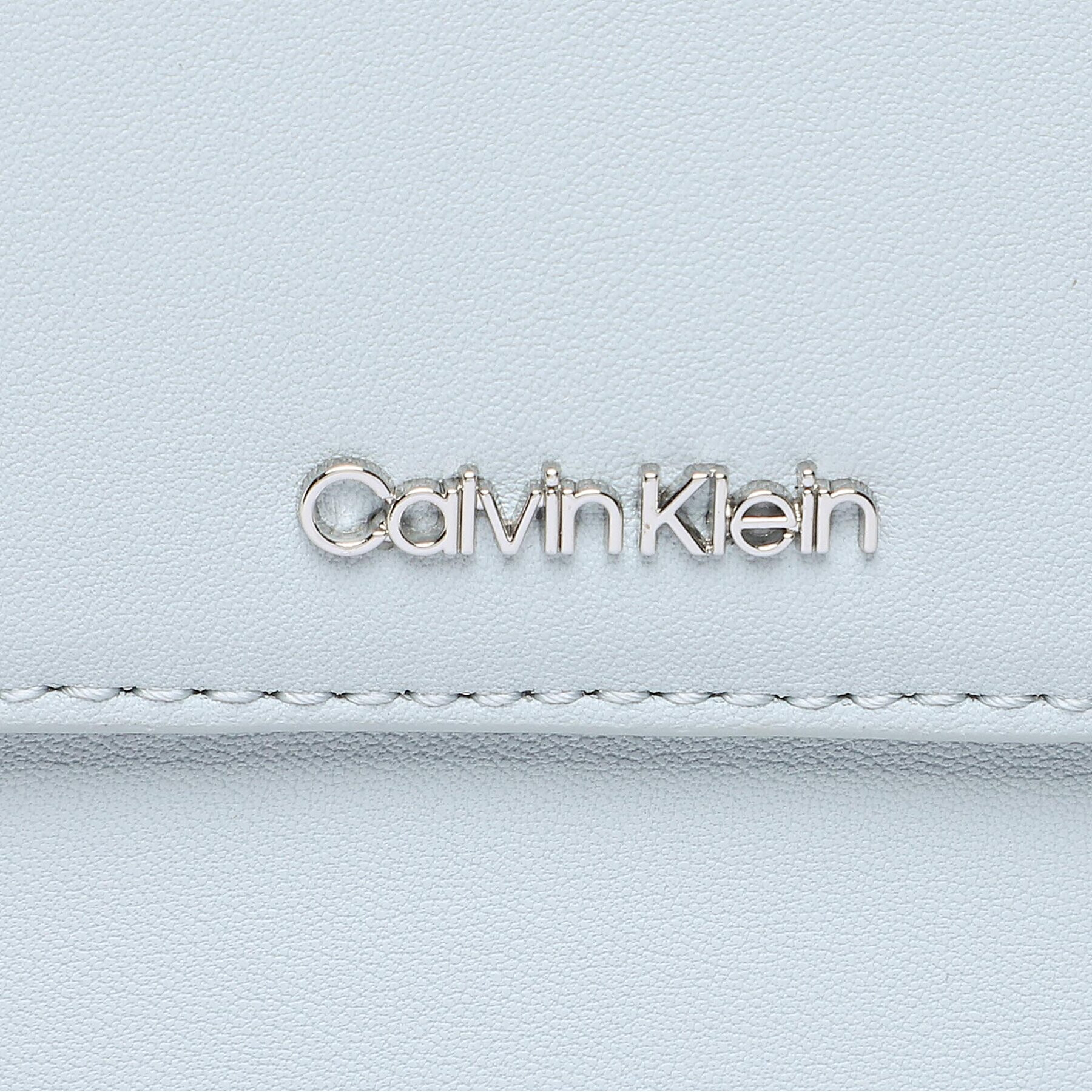 Calvin Klein Etui pentru telefon Ck Must Phone Pouch Xbody K60K608246 Albastru - Pled.ro