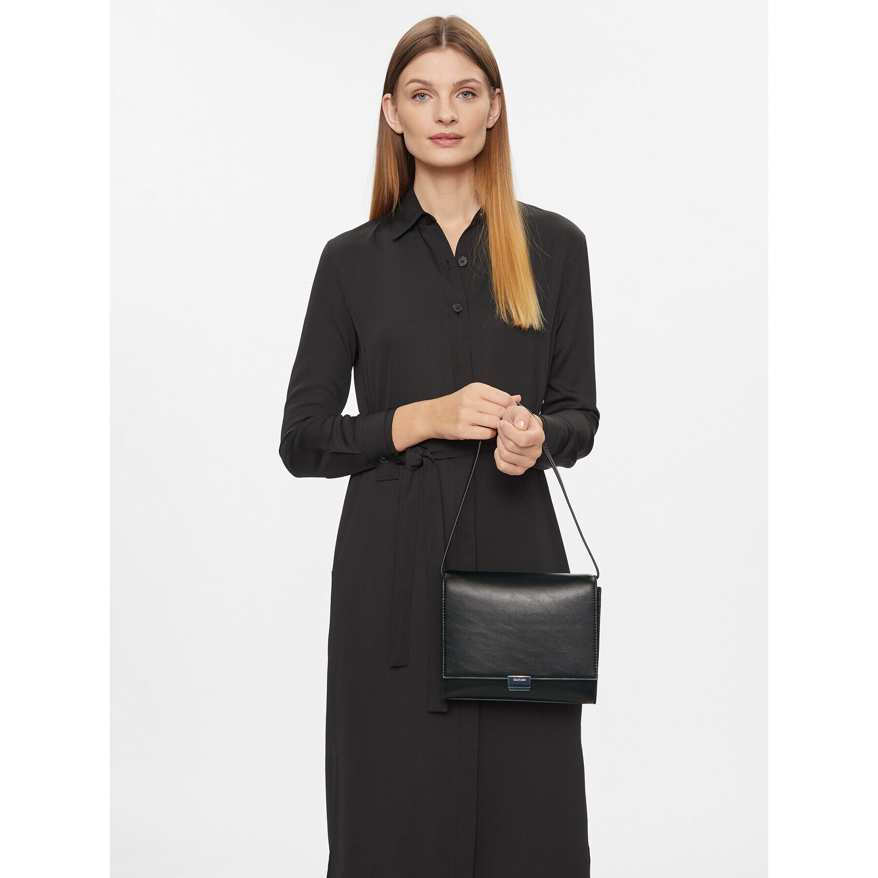 Calvin Klein Geantă Archive Hardware Shoulder Bag K60K611348 Negru - Pled.ro