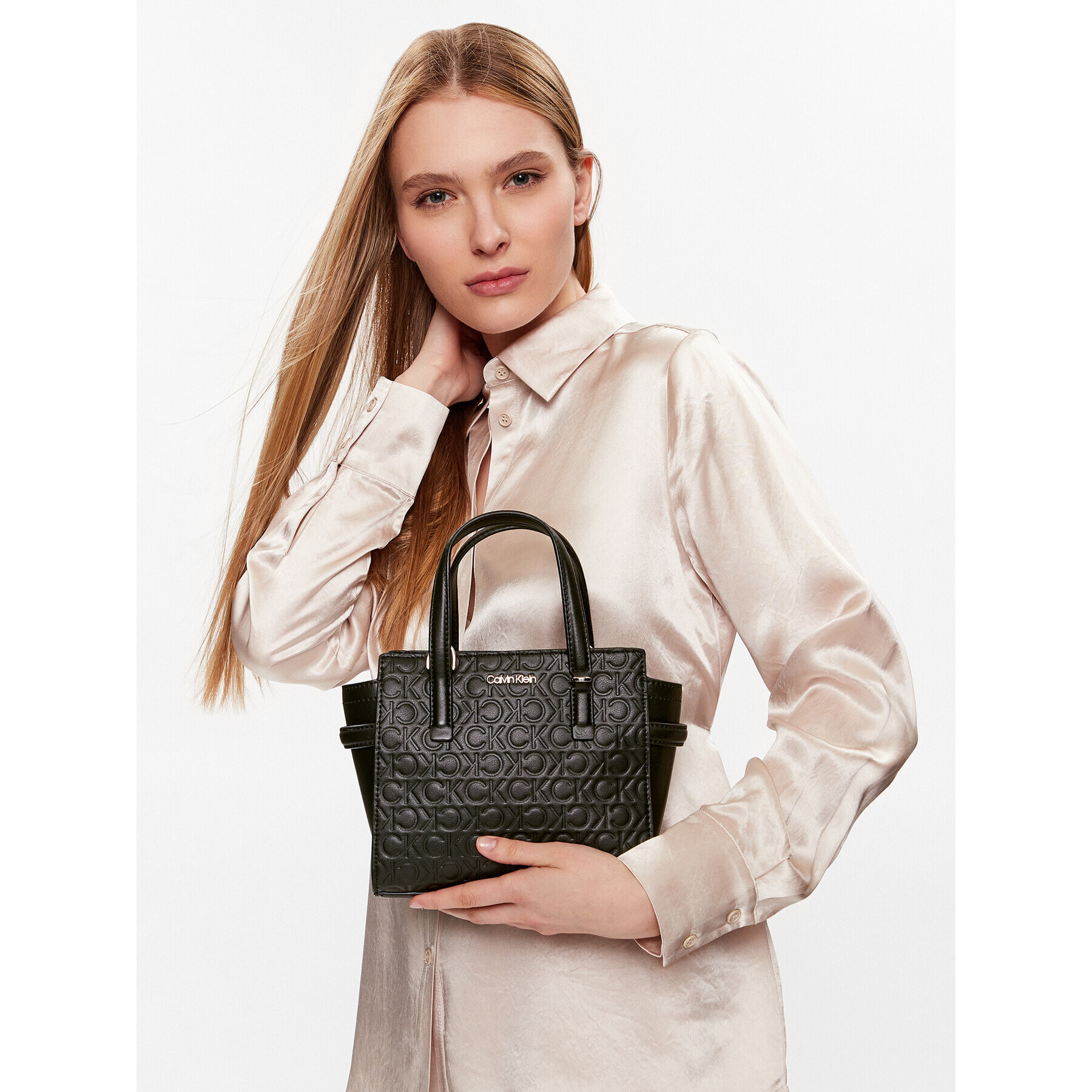 Calvin Klein Geantă Ck Must Mini Tote Embossed K60K610193 Negru - Pled.ro