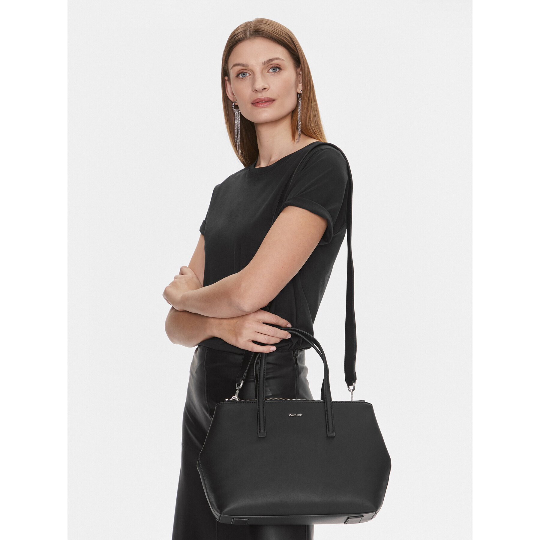 Calvin Klein Geantă Ck Must Tote Md K60K611441 Negru - Pled.ro