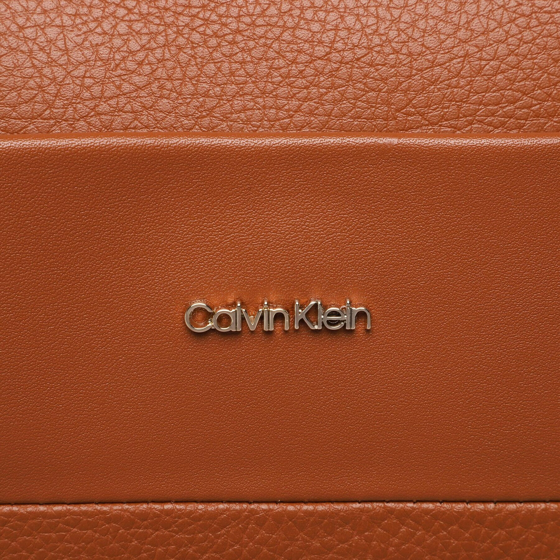 Calvin Klein Geantă Daily Dressed Shopper K60K610449 Maro - Pled.ro