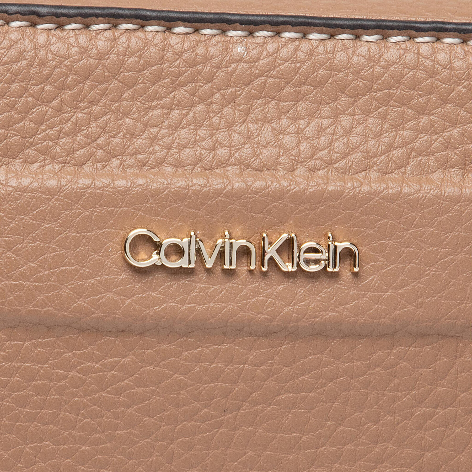 Calvin Klein Geantă Dressed Small Flap Crossbody K60K609692 Maro - Pled.ro