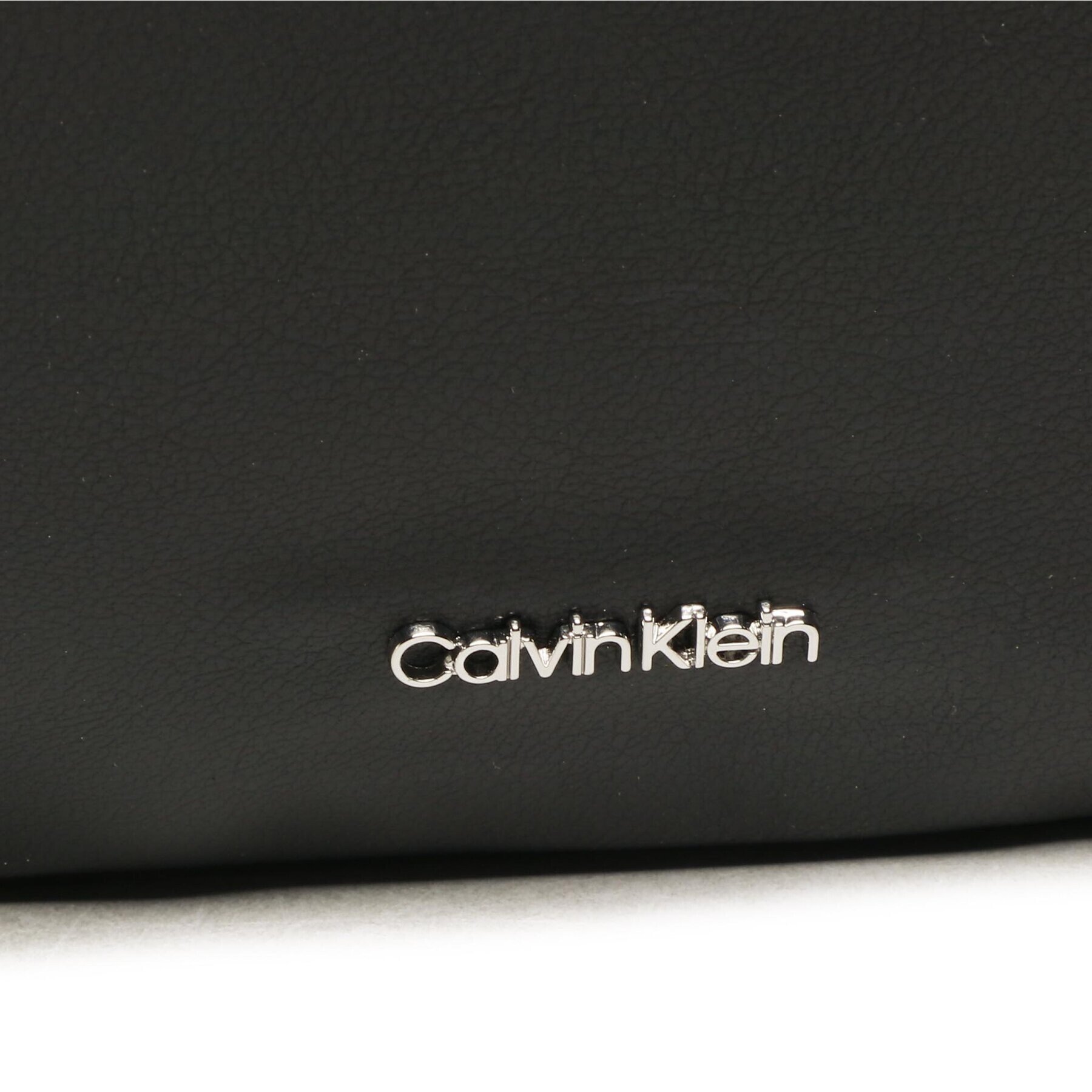 Calvin Klein Geantă Puffed Shoulder Bag K60K611020 Negru - Pled.ro