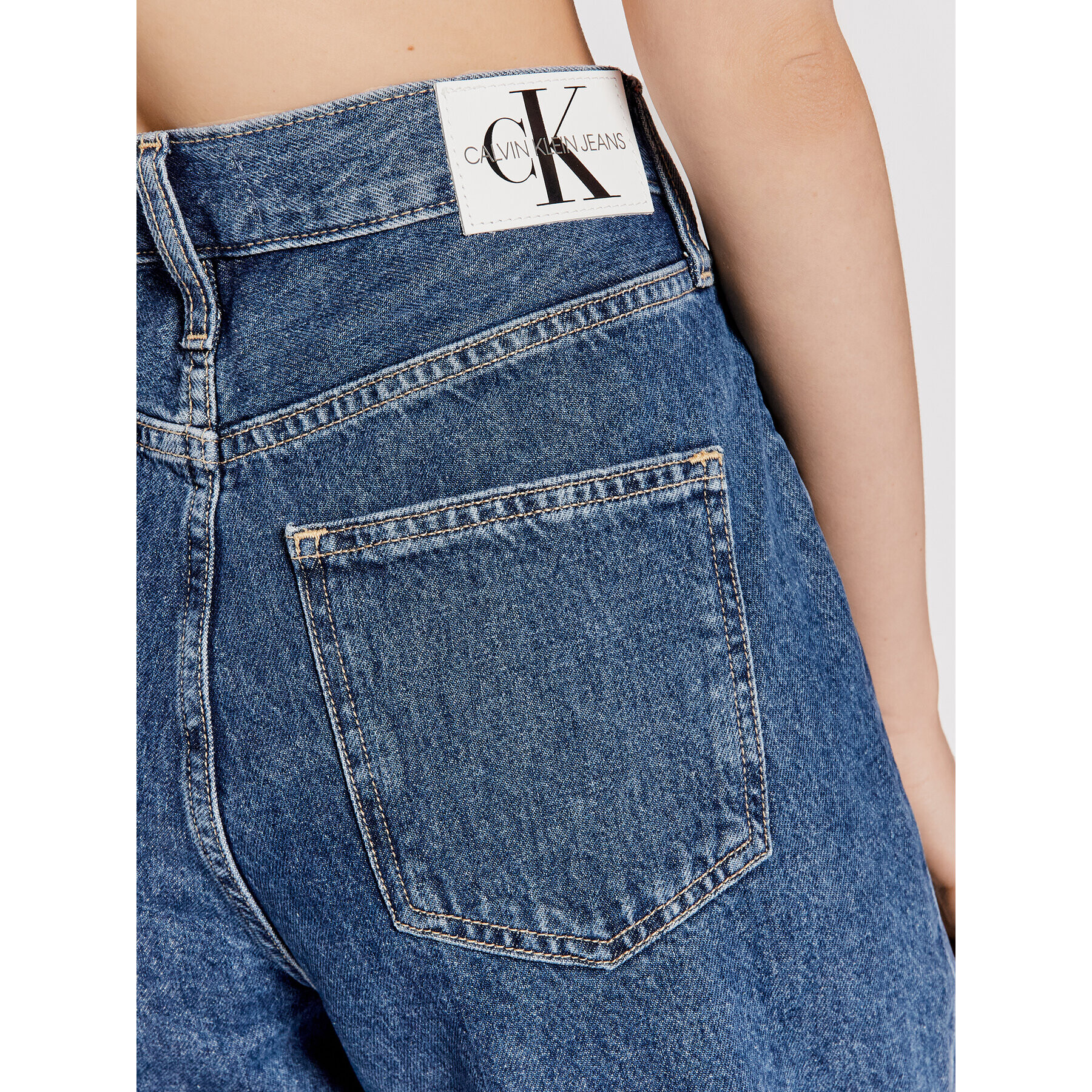 Calvin Klein Jeans Blugi J20J216433 Bleumarin Baggy Fit - Pled.ro