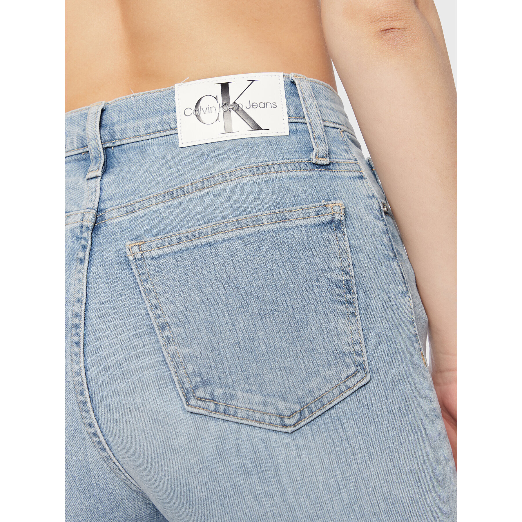 Calvin Klein Jeans Blugi J20J220205 Albastru Mom Fit - Pled.ro