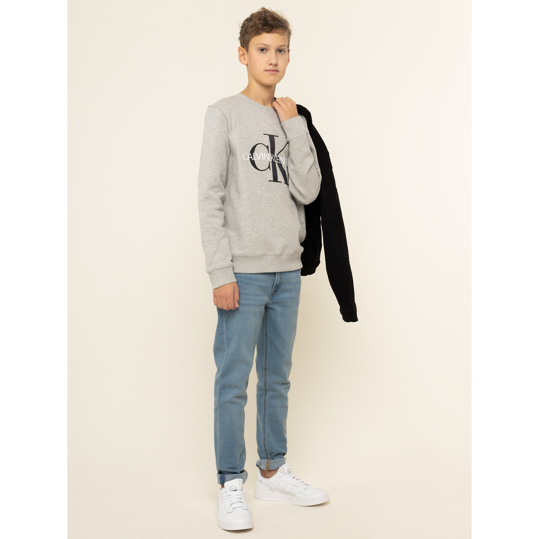 Calvin Klein Jeans Bluză Monogram Logo IU0IU00069 Gri Regular Fit - Pled.ro