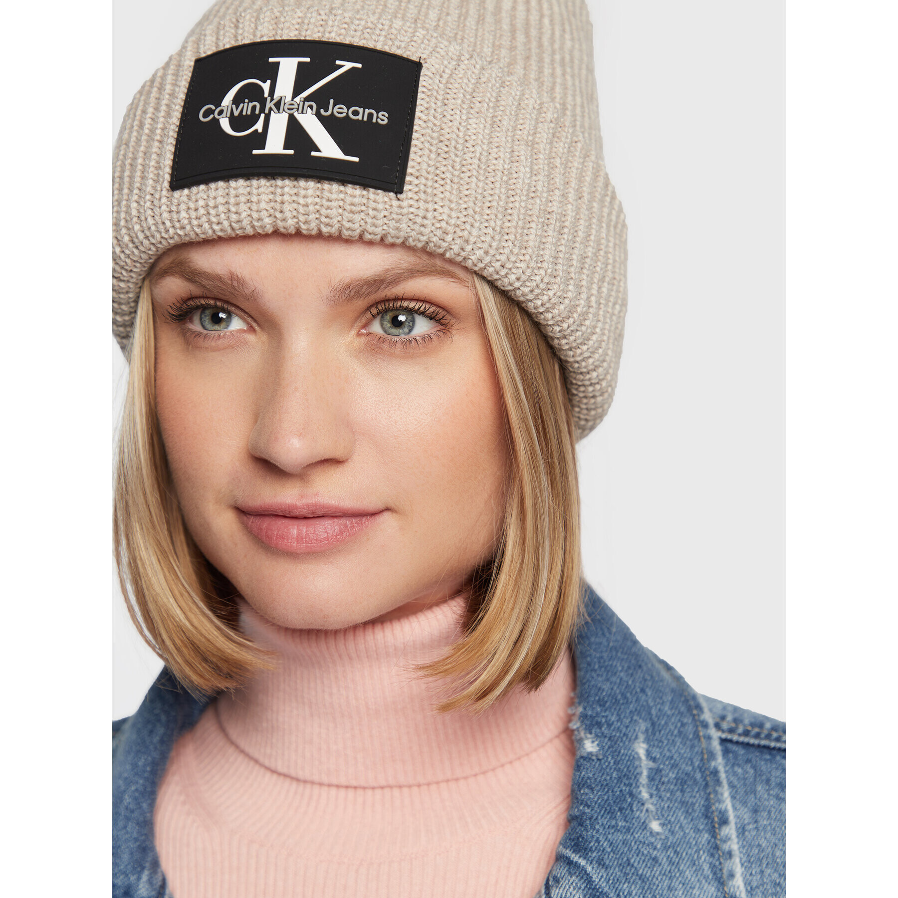 Calvin Klein Jeans Căciulă Monogram Patch K60K607383 Bej - Pled.ro