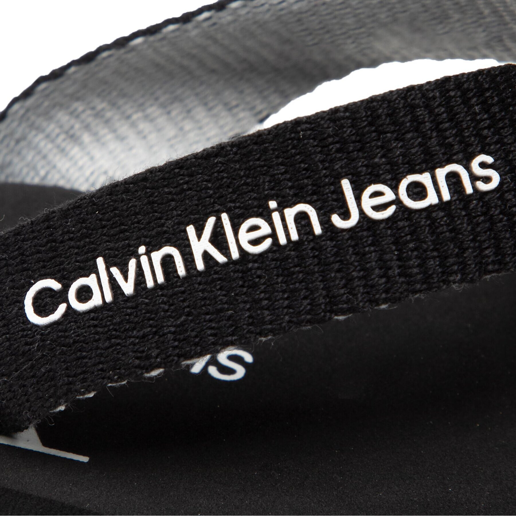 Calvin Klein Jeans Flip flop Logo Print Flip Flop V3B8-80155-0058 M Negru - Pled.ro