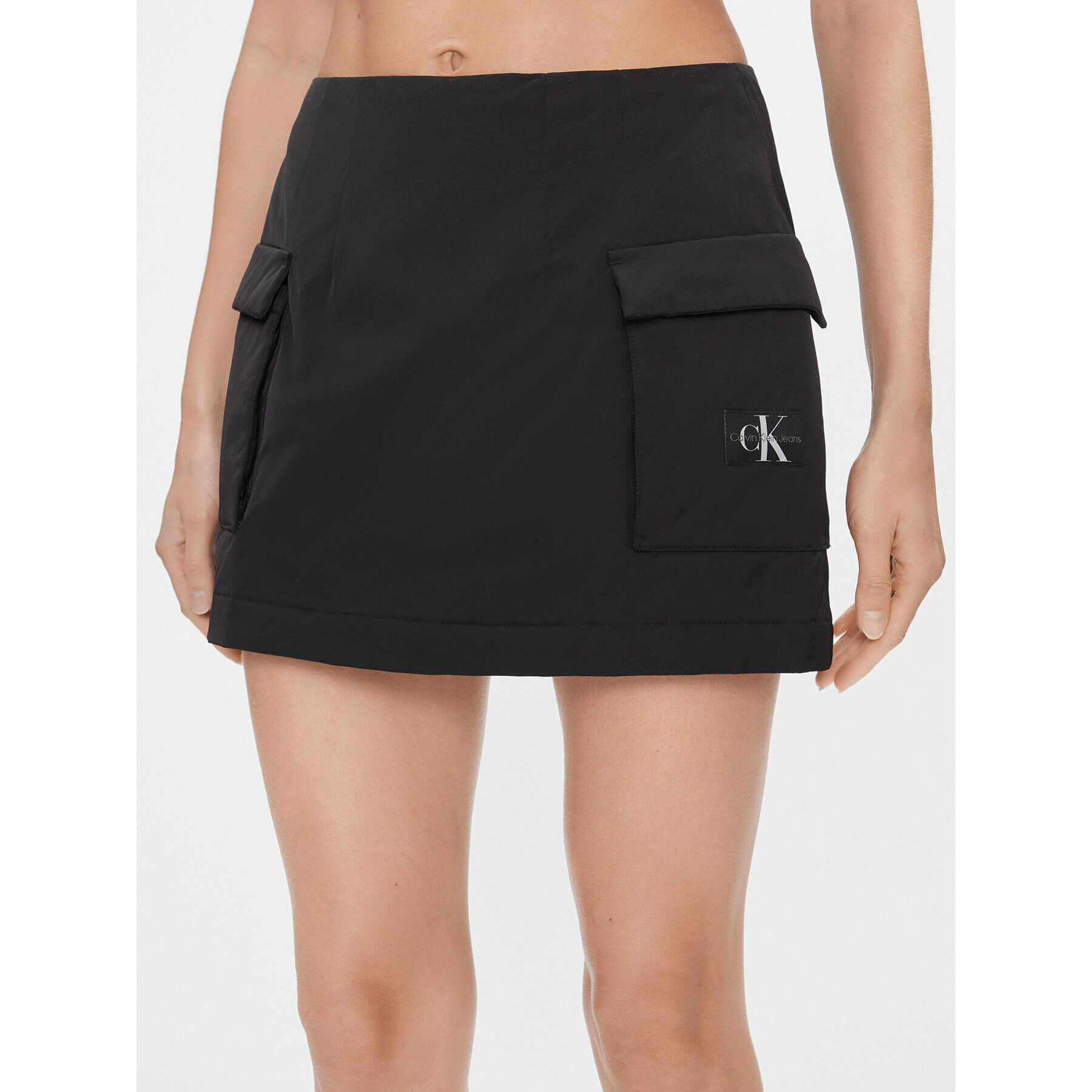 Calvin Klein Jeans Fustă mini Light Padded Cargo Skirt J20J222620 Negru Regular Fit - Pled.ro