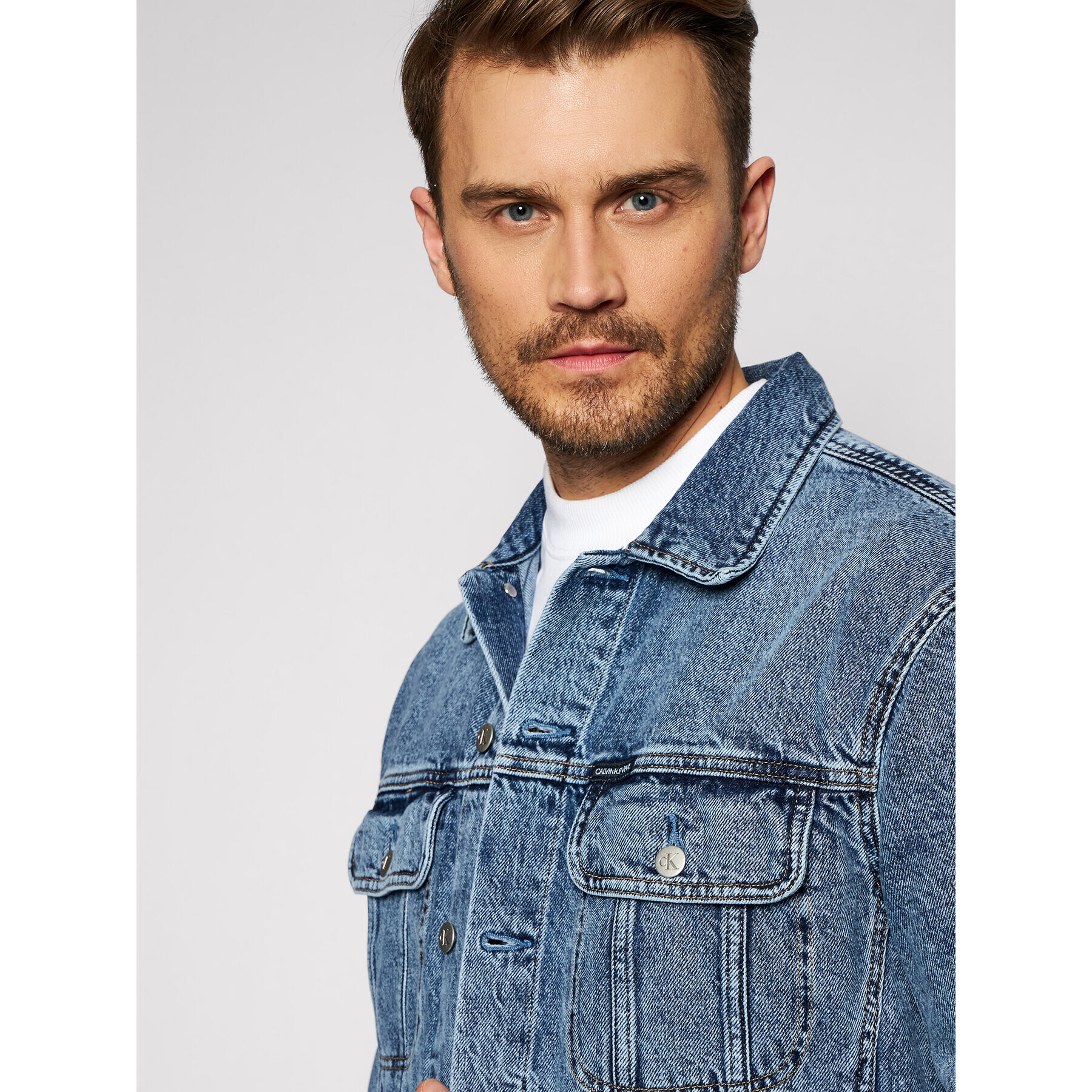 Calvin Klein Jeans Geacă de blugi J30J317758 Albastru Regular Fit - Pled.ro