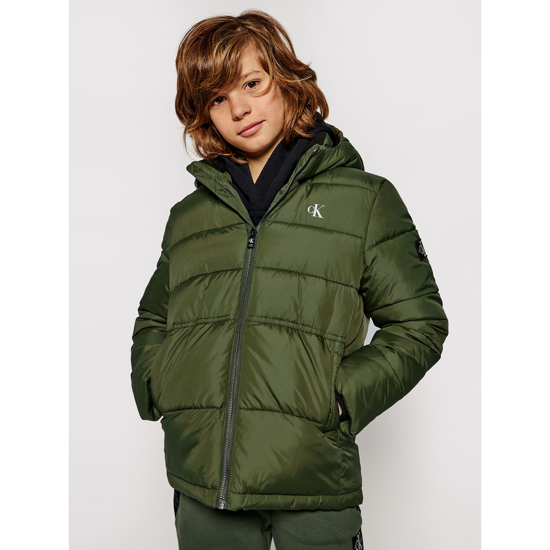 Calvin Klein Jeans Geacă din puf Essential Puffer IB0IB00557 Verde Regular Fit - Pled.ro