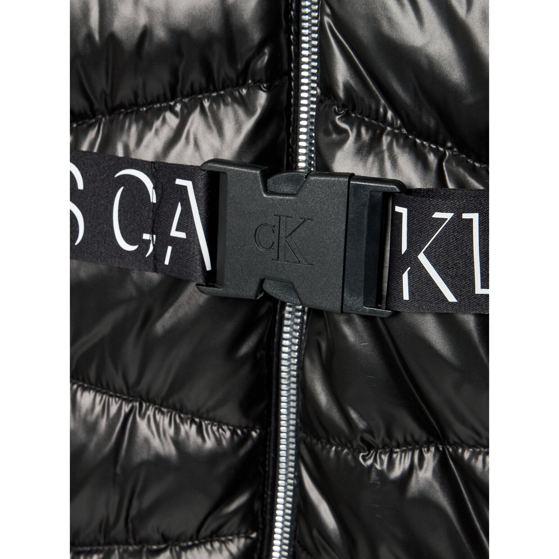 Calvin Klein Jeans Geacă din puf IG0IG01175 Negru Regular Fit - Pled.ro