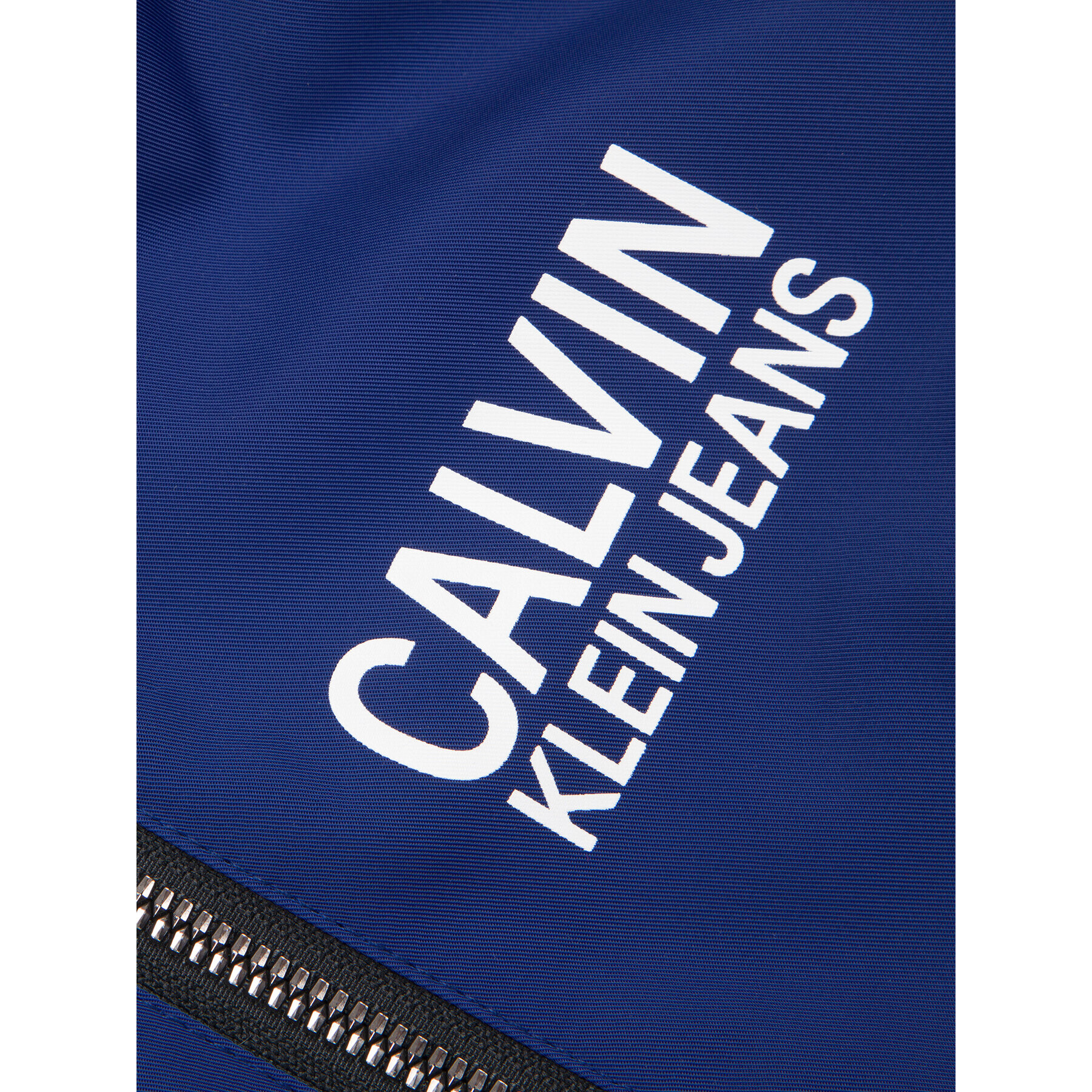 Calvin Klein Jeans Geacă din puf Stamp Logo IB0IB00375 Bleumarin Regular Fit - Pled.ro