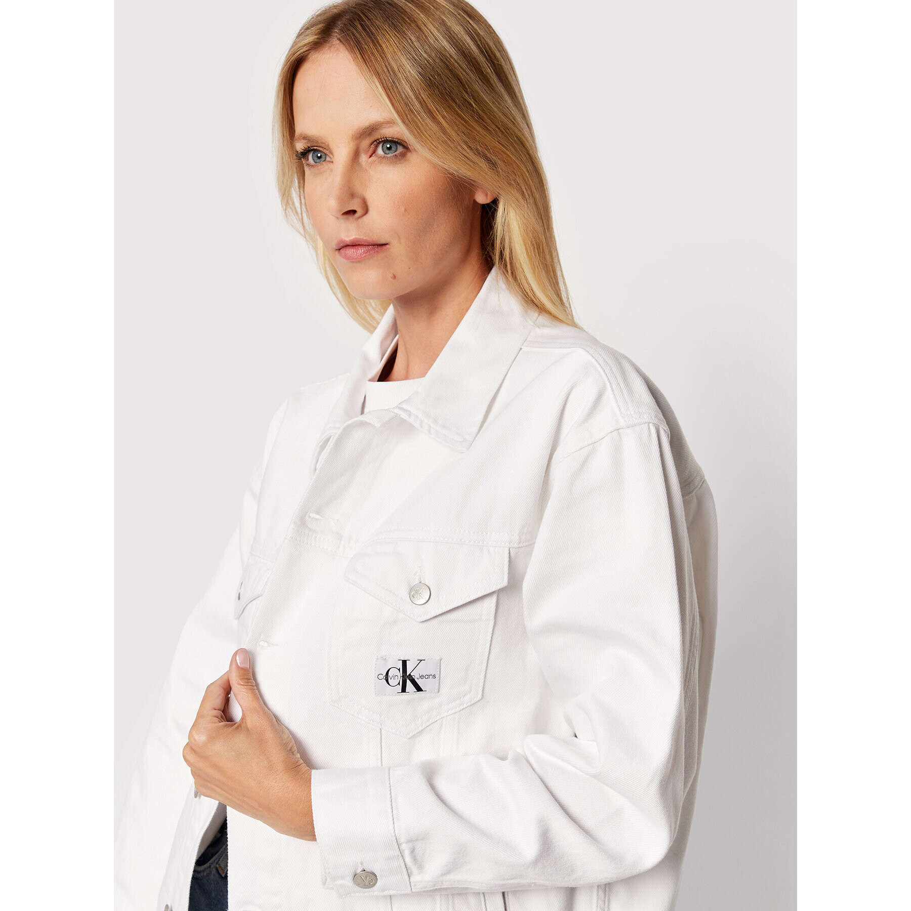 Calvin Klein Jeans Geacă de blugi J20J218489 Alb Relaxed Fit - Pled.ro