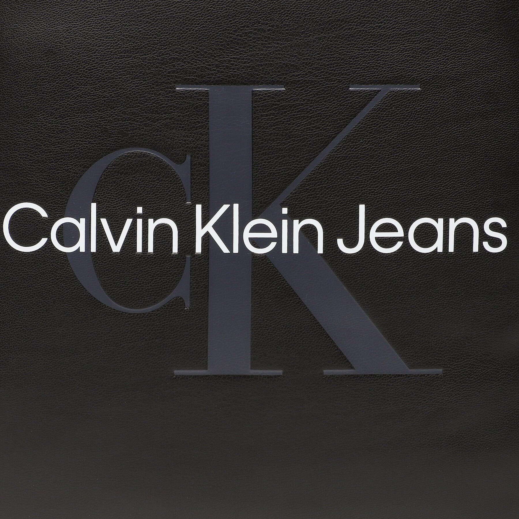 Calvin Klein Jeans Geantă crossover Monogram Soft Reporter22 K50K510203 Negru - Pled.ro