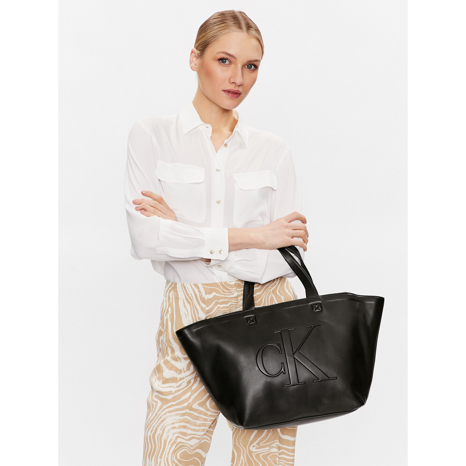 Calvin Klein Jeans Geantă Sculpted Shopper27 Pipping K60K610310 Negru - Pled.ro