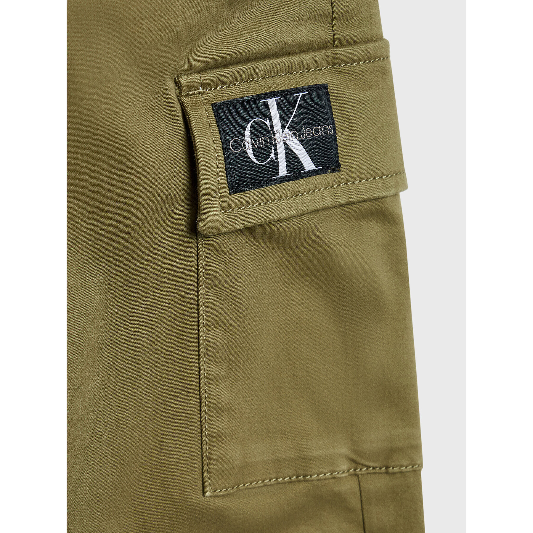 Calvin Klein Jeans Pantaloni din material Cargo IB0IB01341 Verde Regular Fit - Pled.ro