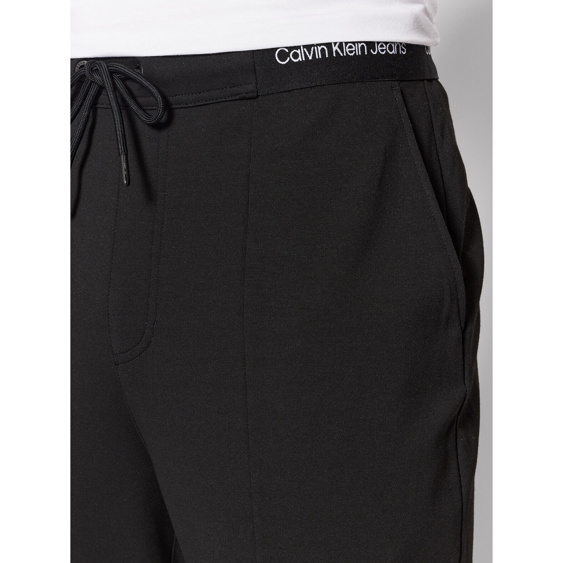 Calvin Klein Jeans Pantaloni din material Galfos J30J319654 Negru Regular Fit - Pled.ro