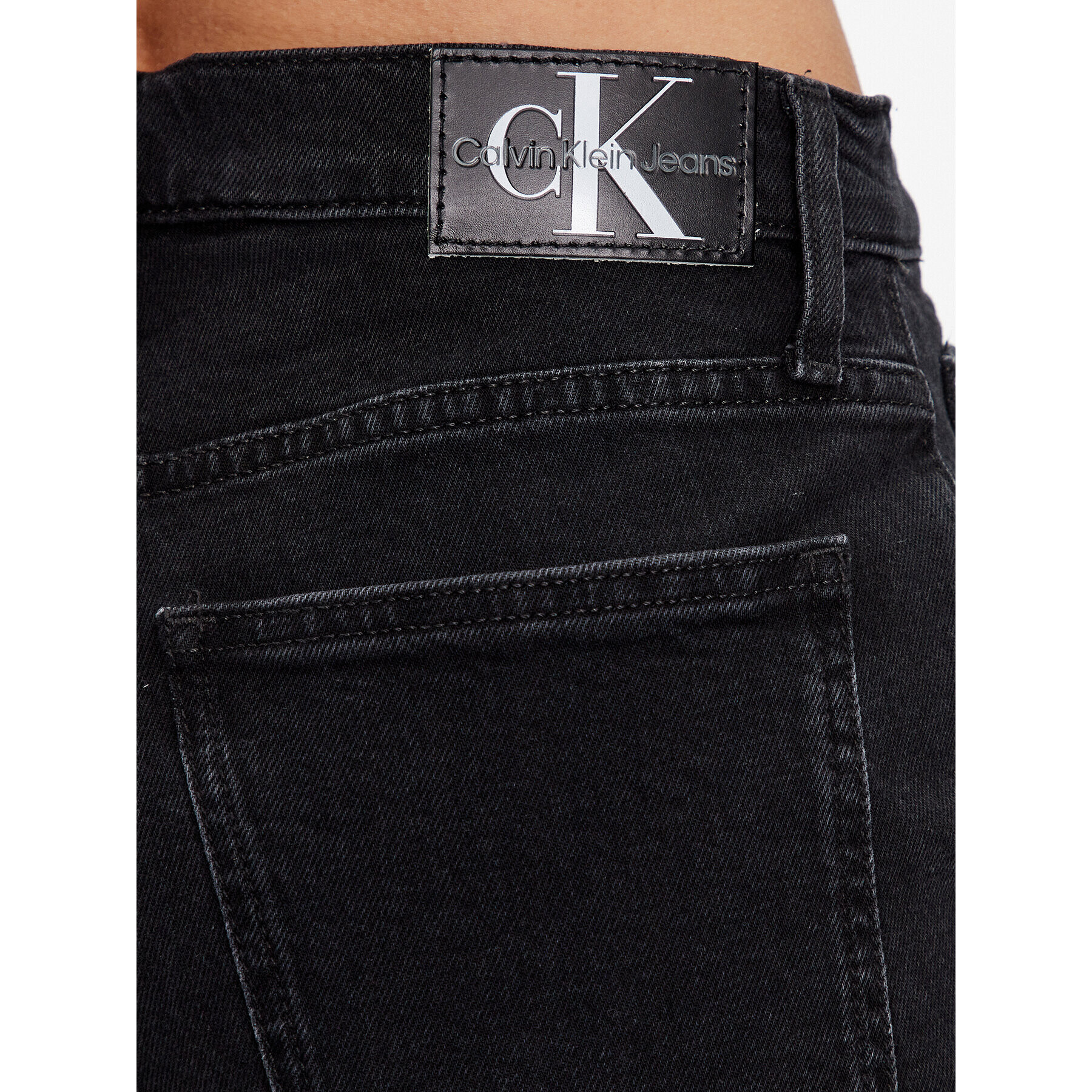 Calvin Klein Jeans Pantaloni scurți de blugi J20J220642 Negru Regular Fit - Pled.ro