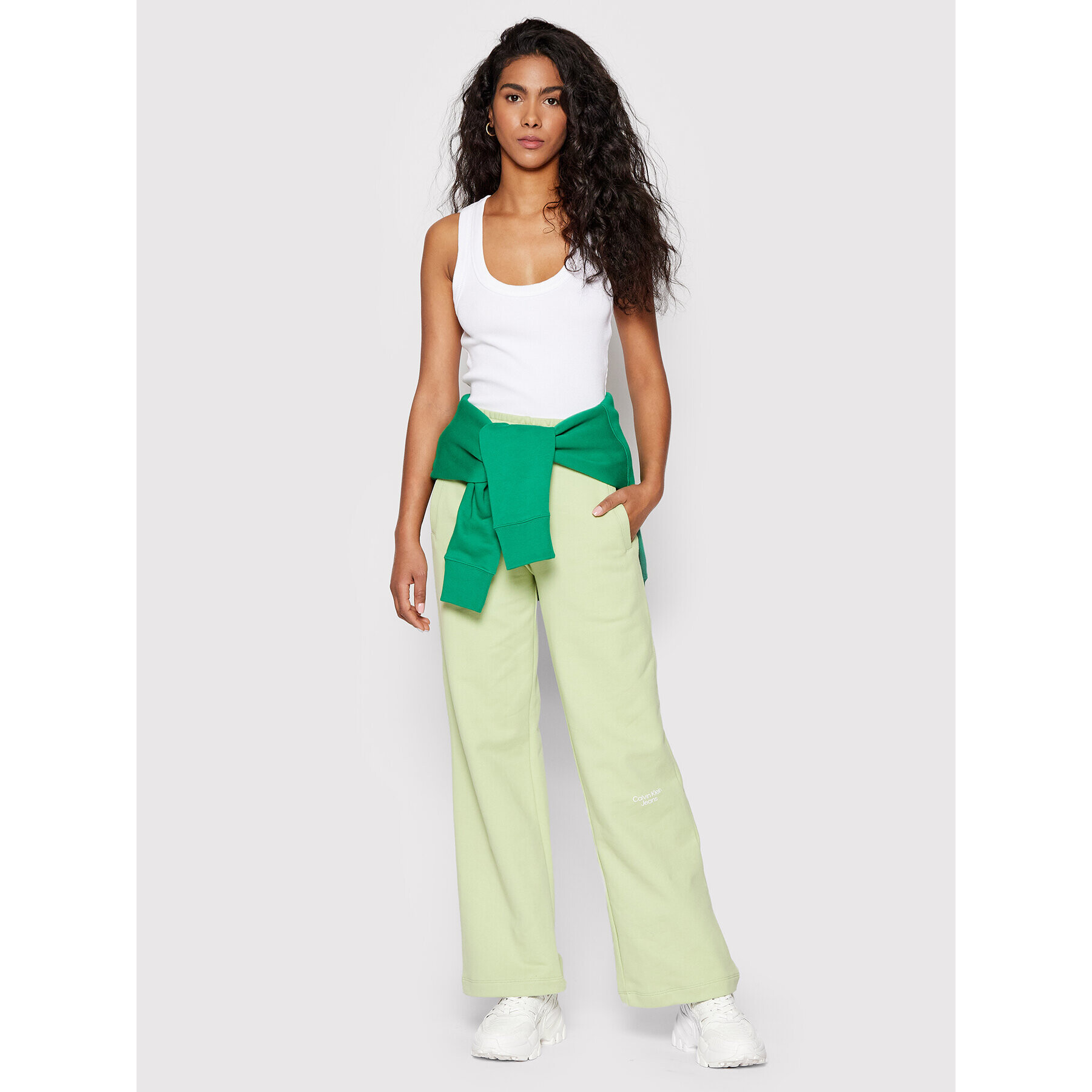 Calvin Klein Jeans Pantaloni trening J20J218701 Verde Relaxed Fit - Pled.ro