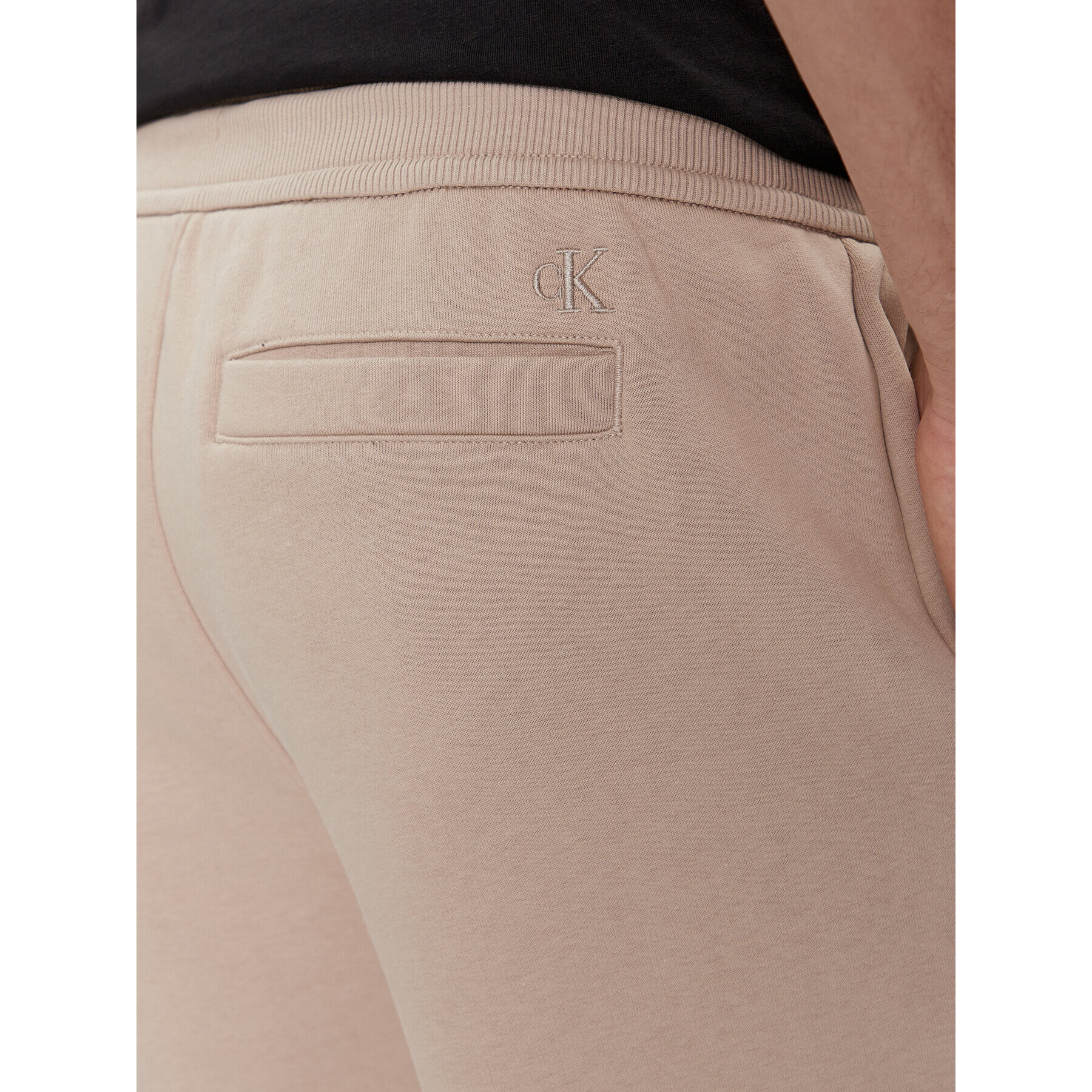 Calvin Klein Jeans Pantaloni trening Monologo J30J324685 Bej Regular Fit - Pled.ro