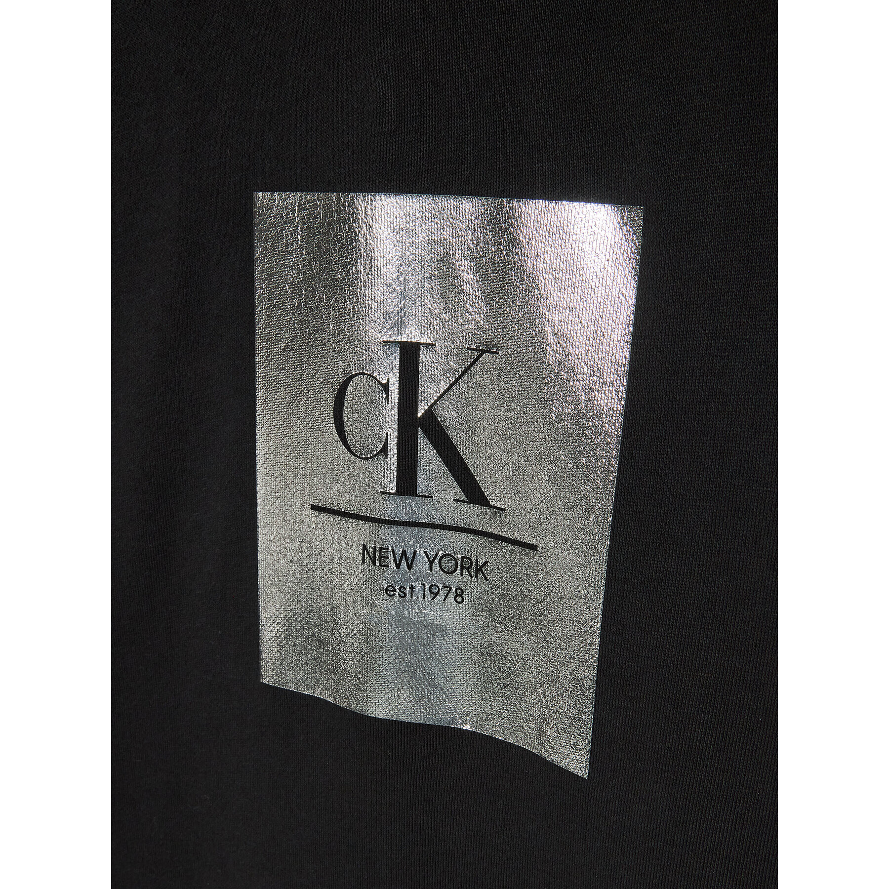 Calvin Klein Jeans Rochie tricotată Foil Logo Future IG0IG01673 Negru Relaxed Fit - Pled.ro