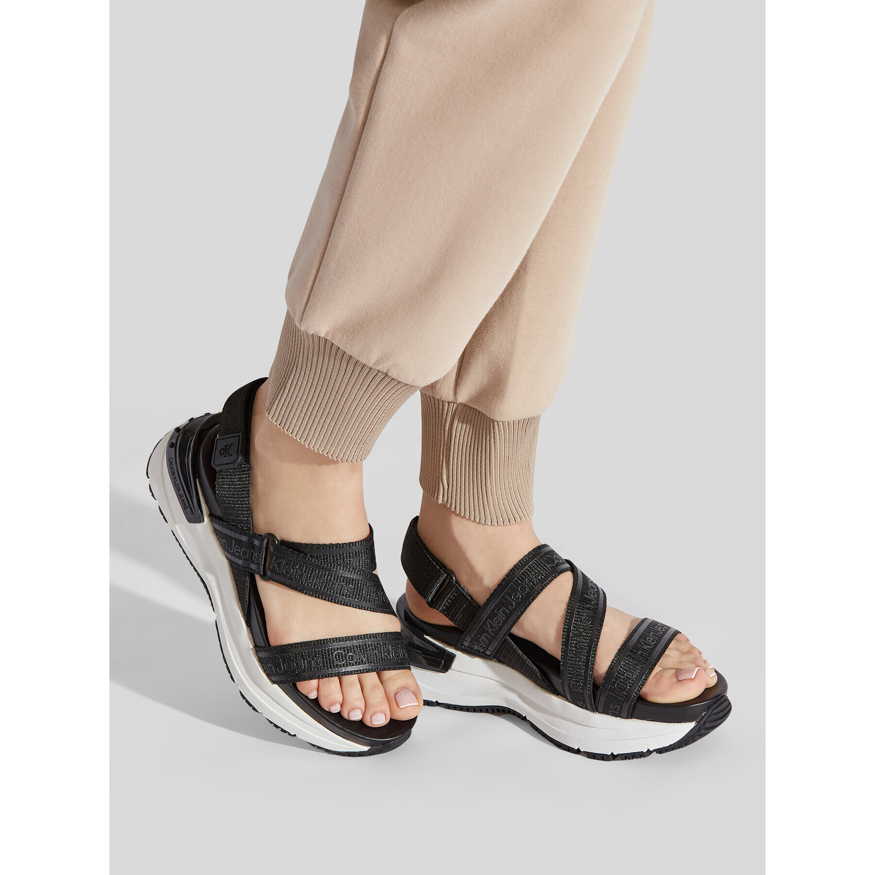 Calvin Klein Jeans Sandale Hybrid Sandal YW0YW00575 Negru - Pled.ro