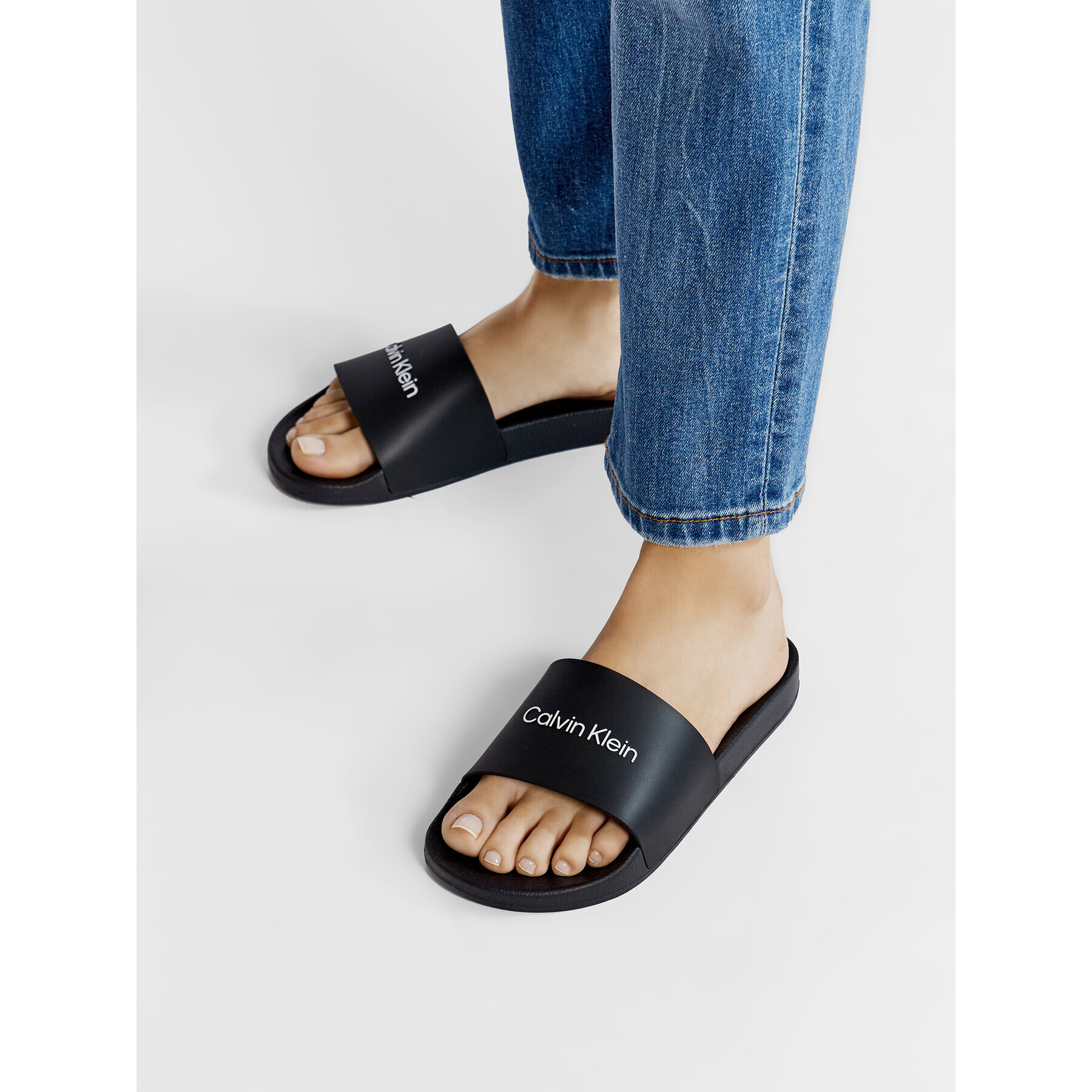 Calvin Klein Jeans Șlapi Pool Slide Rubber- Solid R HW0HW00746 Negru - Pled.ro