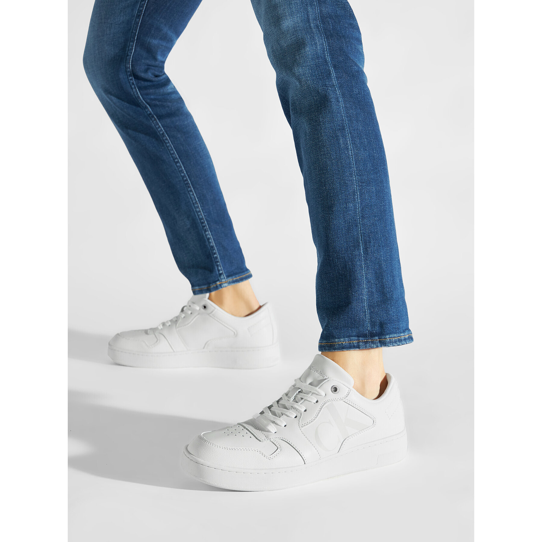 Calvin Klein Jeans Sneakers Basket Cupsole Bold Mono Lth YM0YM00428 Alb - Pled.ro