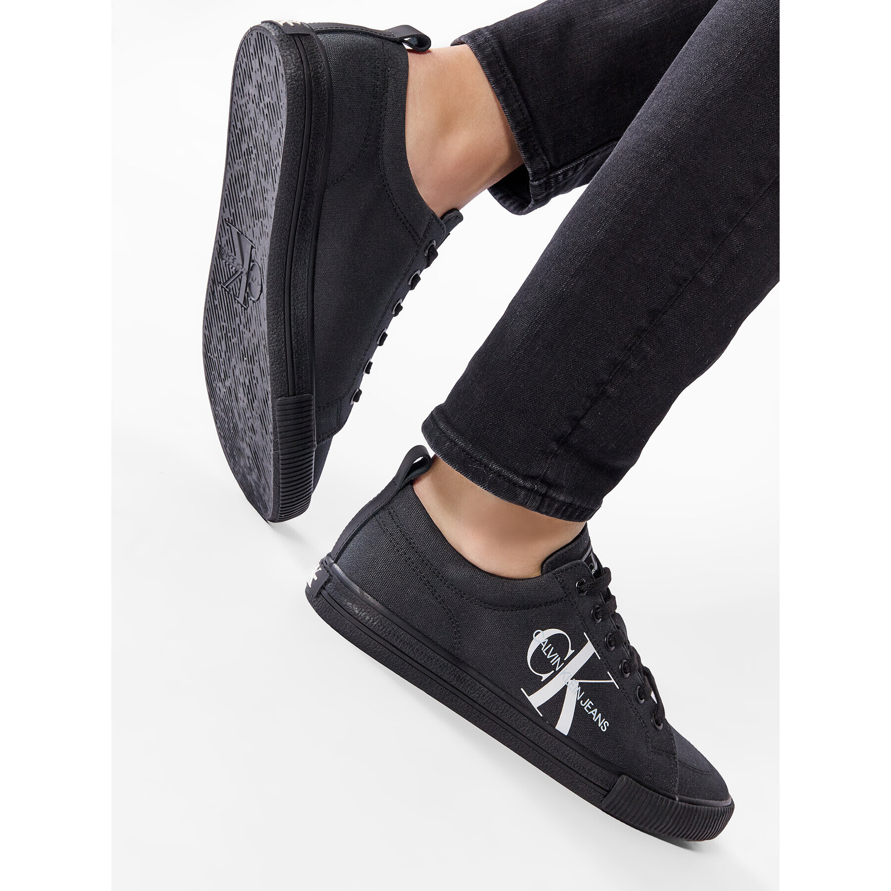 Calvin Klein Jeans Teniși Vulcanized Laceup Sneaker YM0YM0274 Negru - Pled.ro