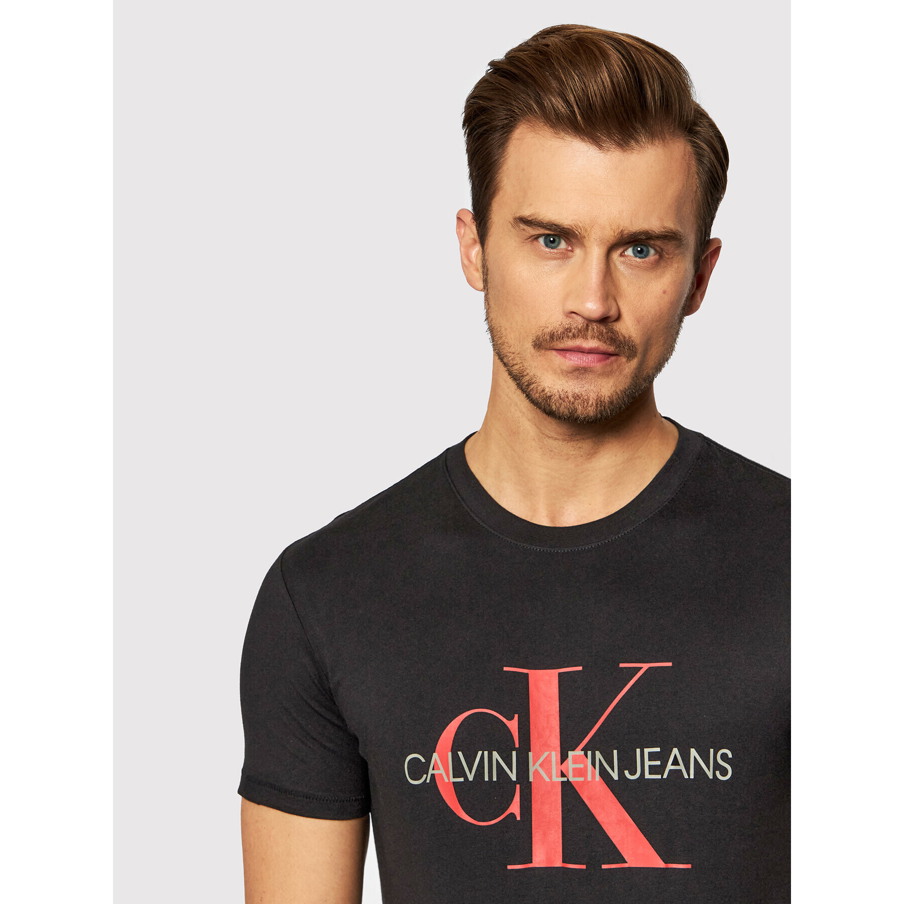 Calvin Klein Jeans Tricou Essential J30J317065 Negru Regular Fit - Pled.ro