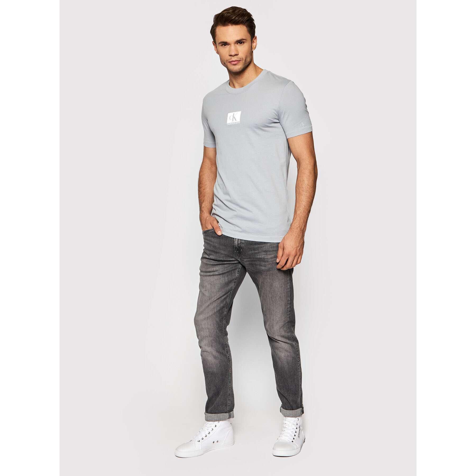 Calvin Klein Jeans Tricou J30J318745 Gri Slim Fit - Pled.ro