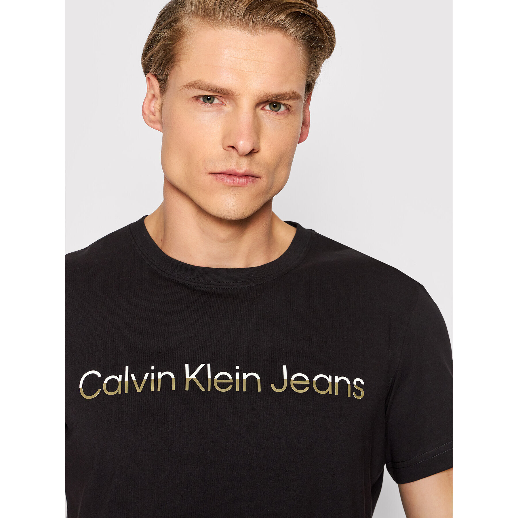 Calvin Klein Jeans Tricou J30J320194 Negru Regular Fit - Pled.ro