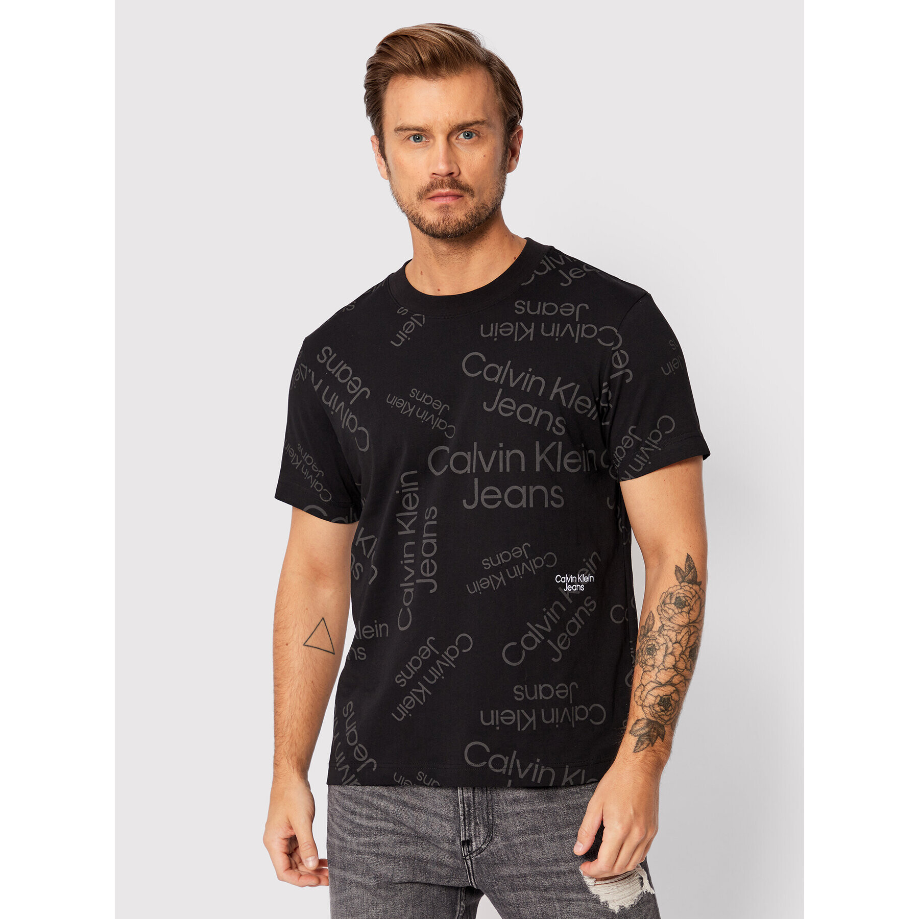 Calvin Klein Jeans Tricou J30J320200 Negru Regular Fit - Pled.ro