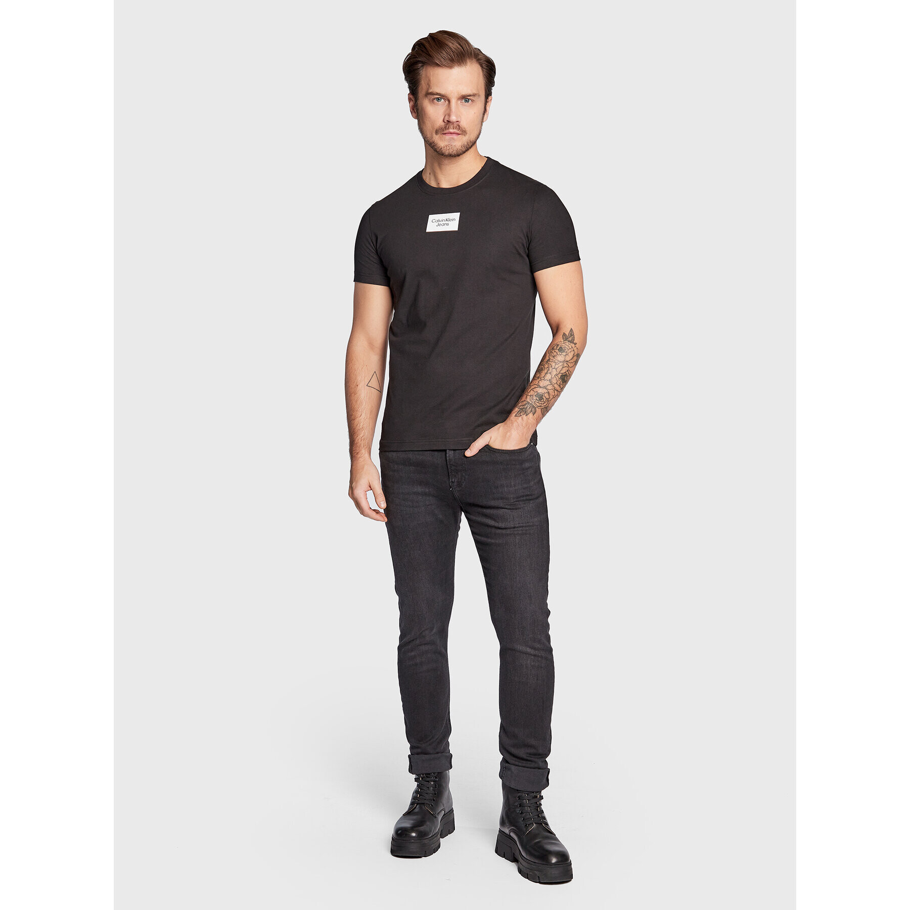 Calvin Klein Jeans Tricou J30J322510 Negru Slim Fit - Pled.ro