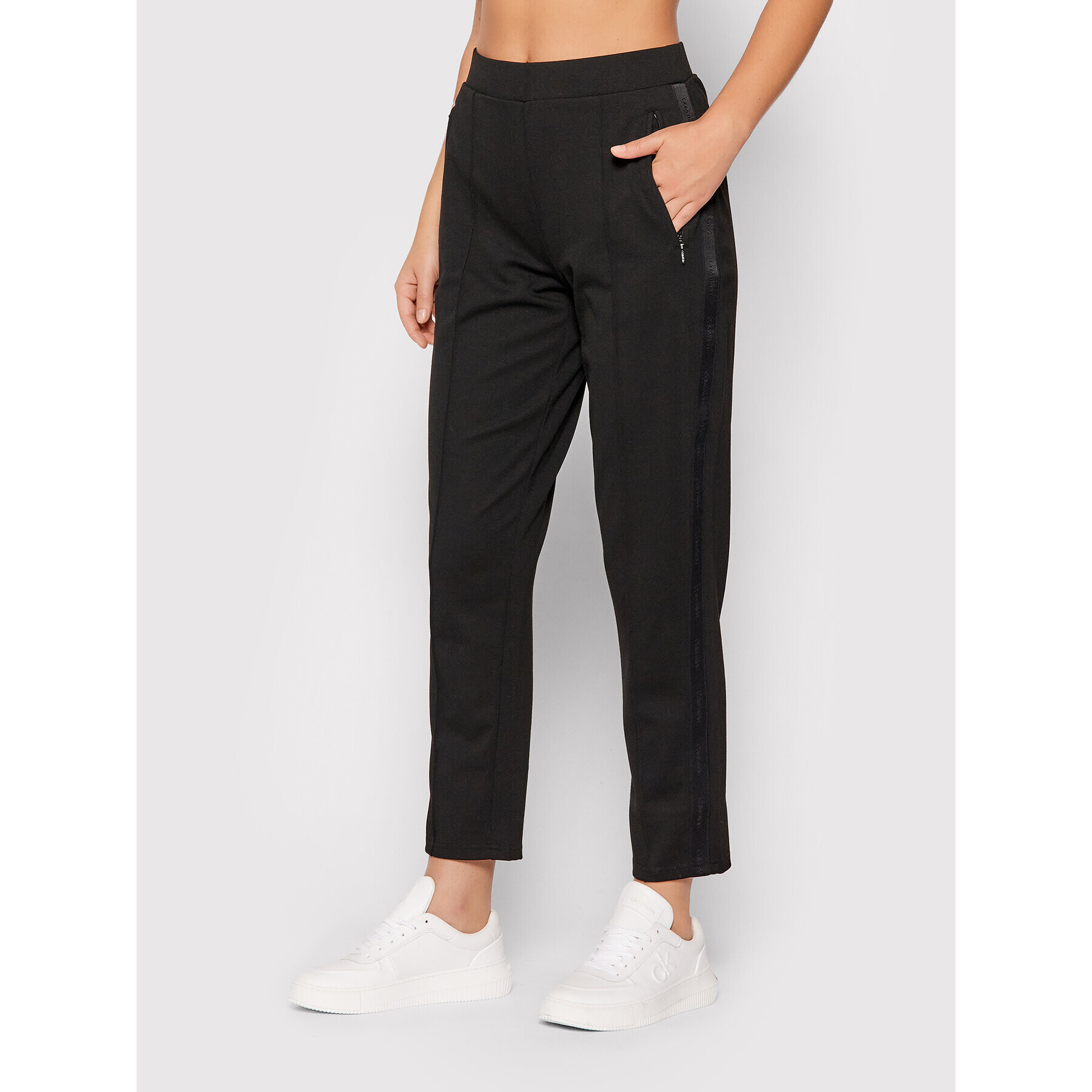 Calvin Klein Pantaloni din material Milano K20K203078 Negru Regular Fit - Pled.ro