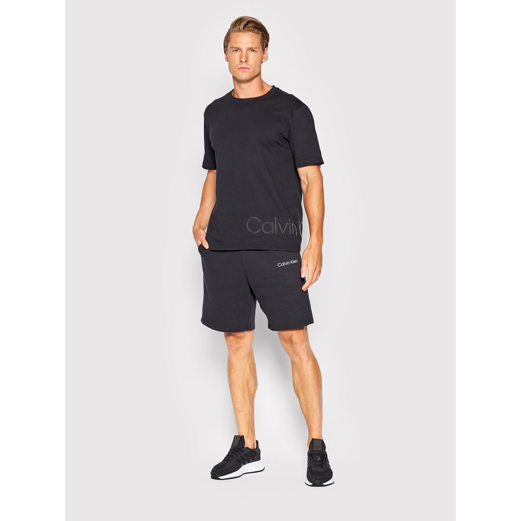 Calvin Klein Performance Pantaloni scurți sport 00GMS2S804 Negru Regular Fit - Pled.ro