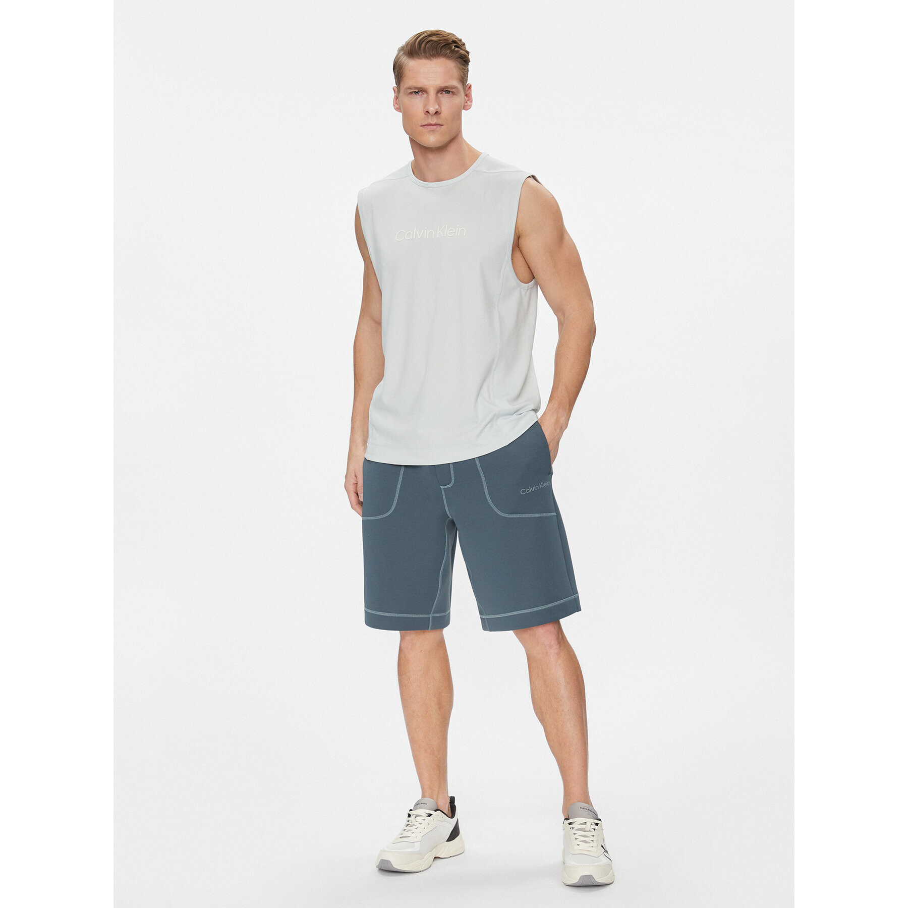 Calvin Klein Performance Pantaloni scurți sport 00GMF3S819 Gri Regular Fit - Pled.ro