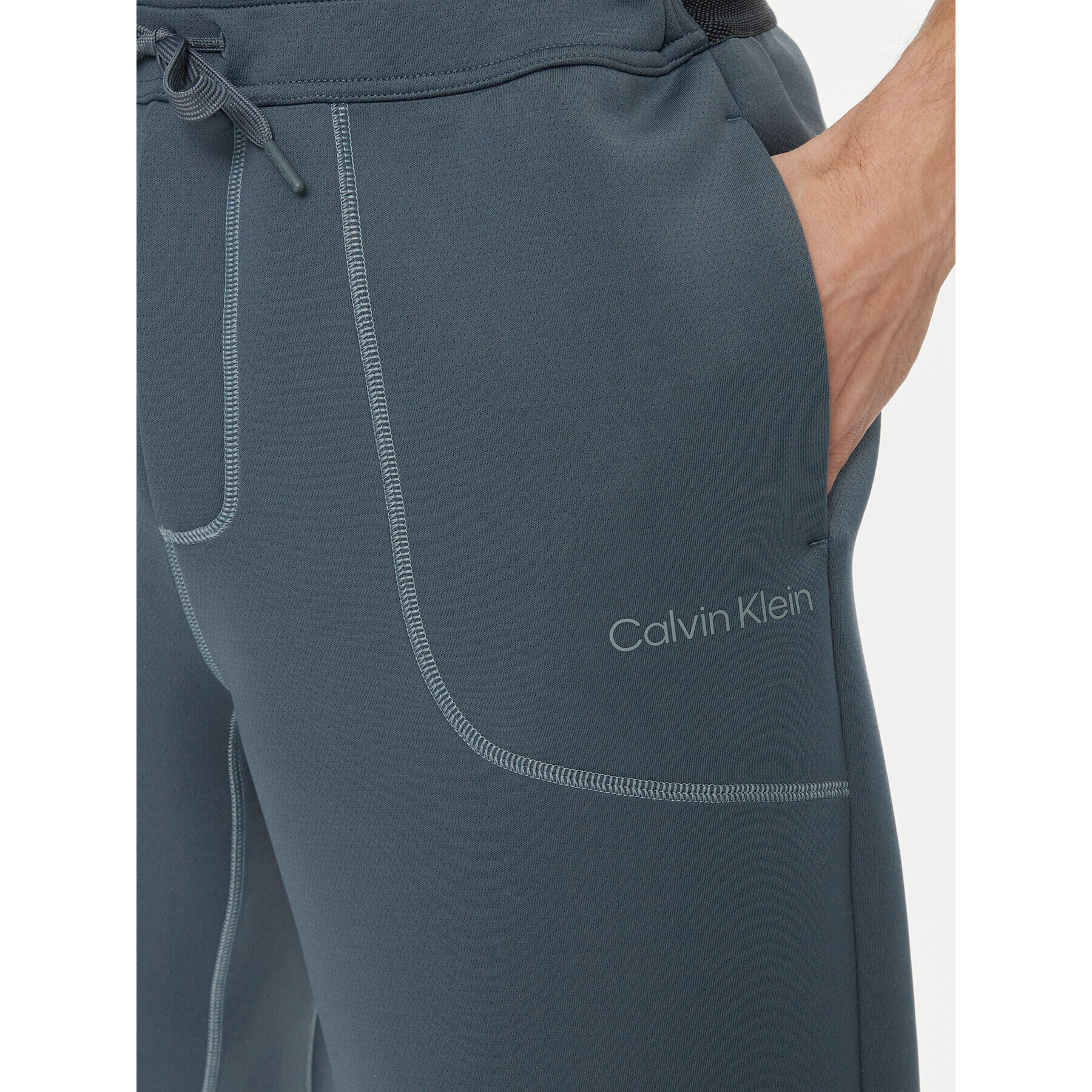 Calvin Klein Performance Pantaloni scurți sport 00GMF3S819 Gri Regular Fit - Pled.ro